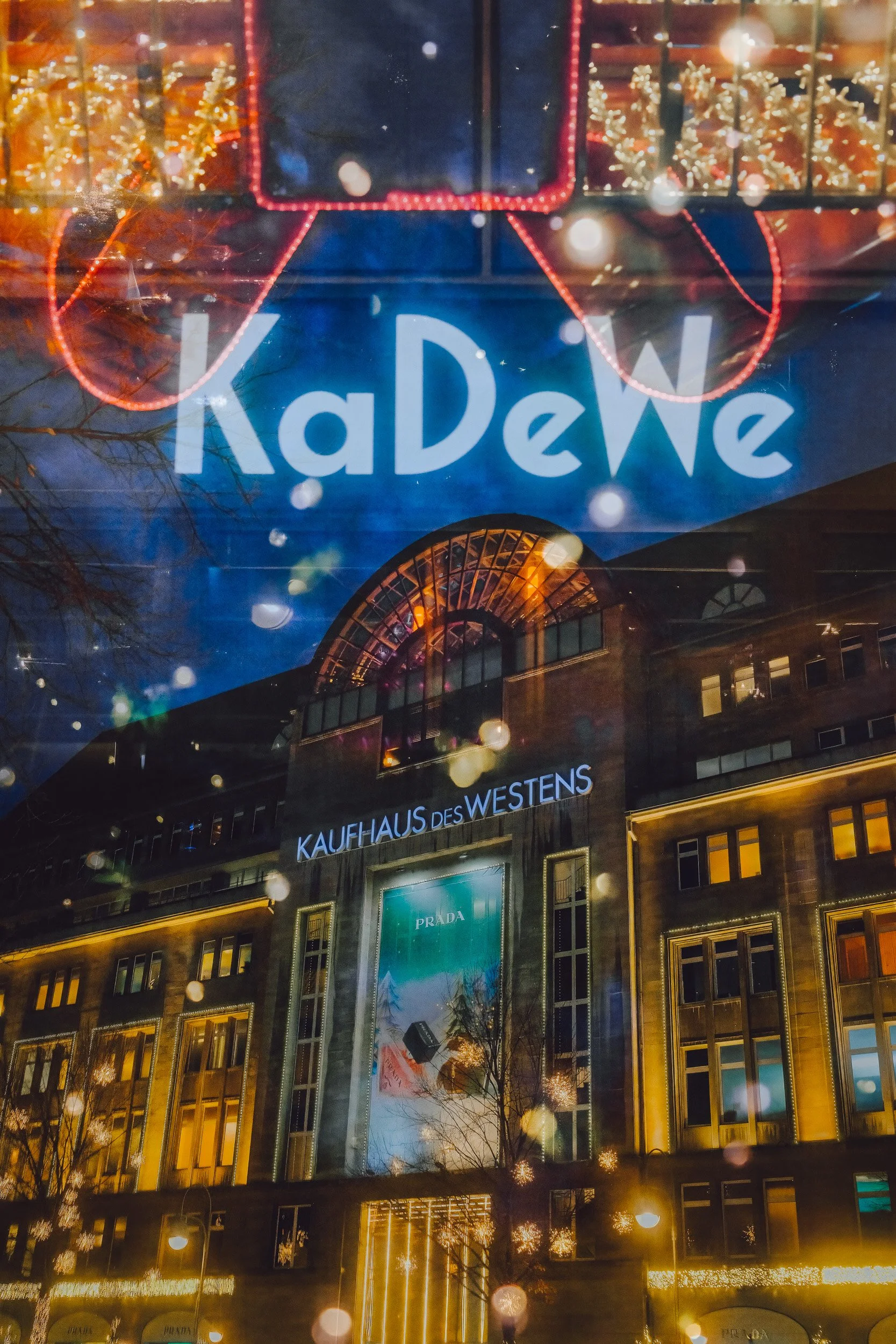 Streetphotography Berlin, Merry KaDeWe (2025)