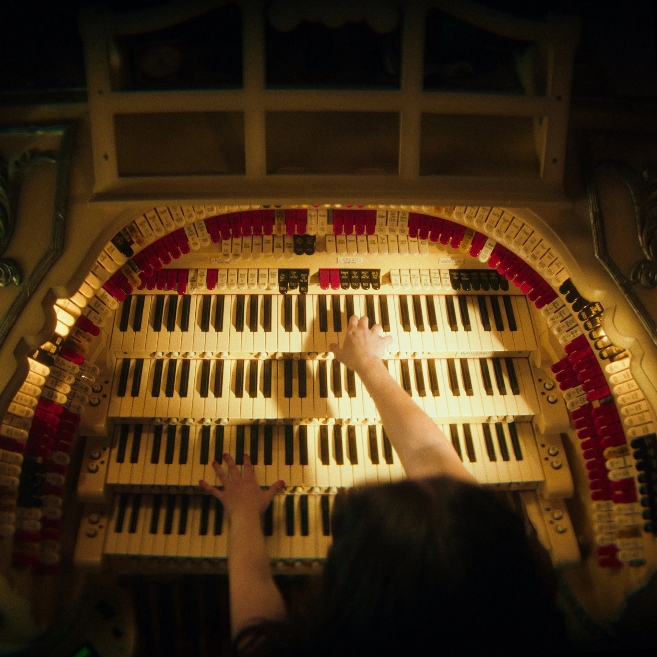 Still 2025-11-02 014648_2.1.1.jpg