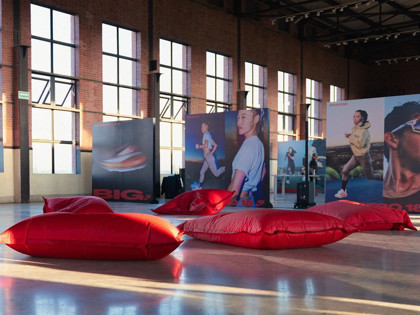 Nike Vomero
Cada evento tiene su propio ritmo 👟
.
.
.
#Nike #fotografiacorporativa #coberturafotográfica #cdmx