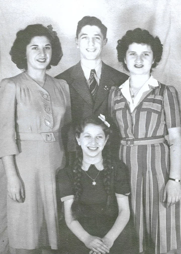 4 Adler Children 1943