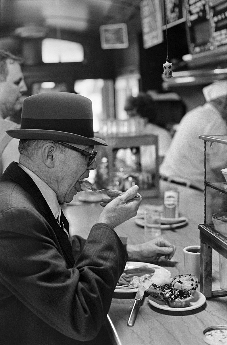Fedora Man (1977)