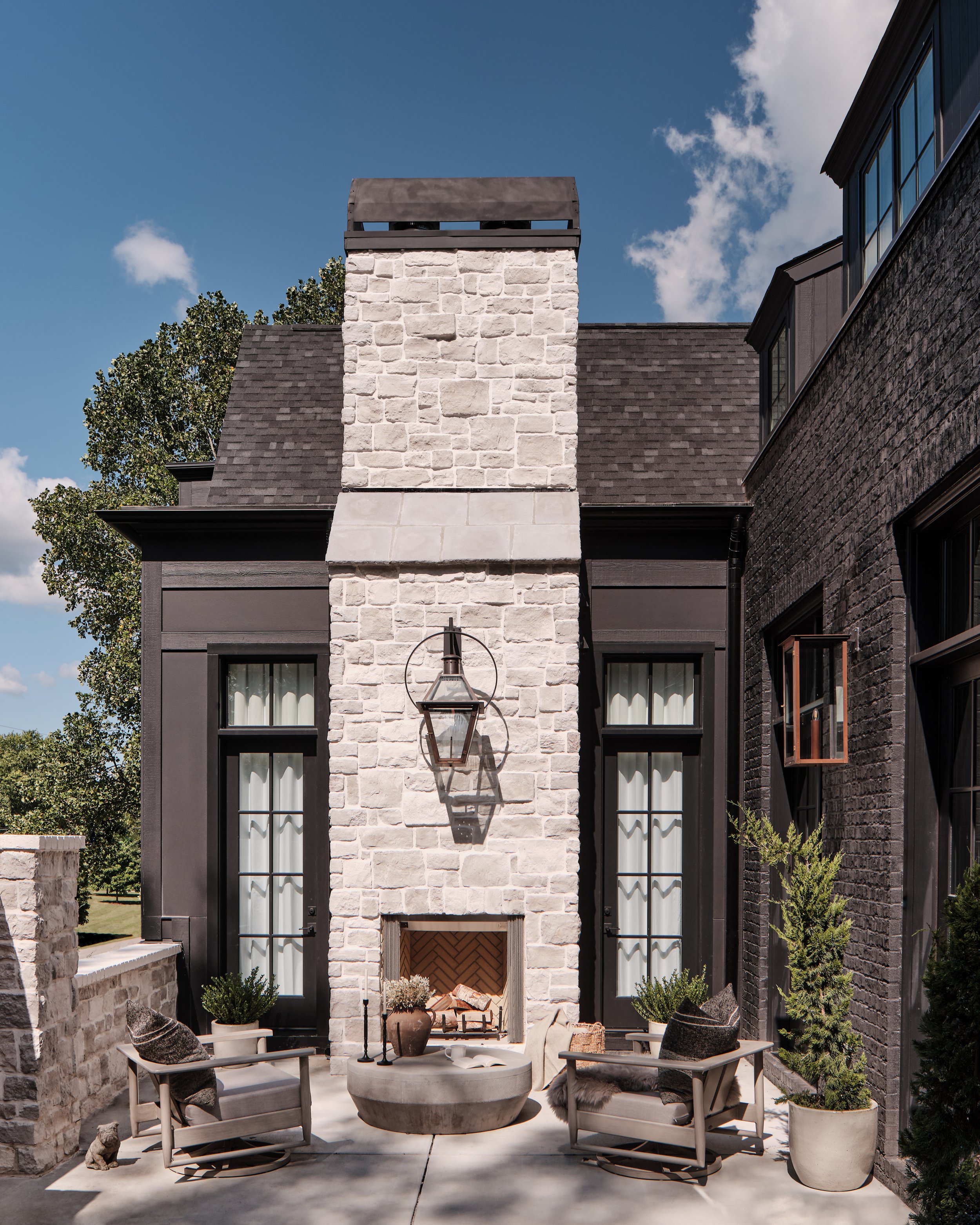 08 4054 Outer Drive1743 Ext.jpg