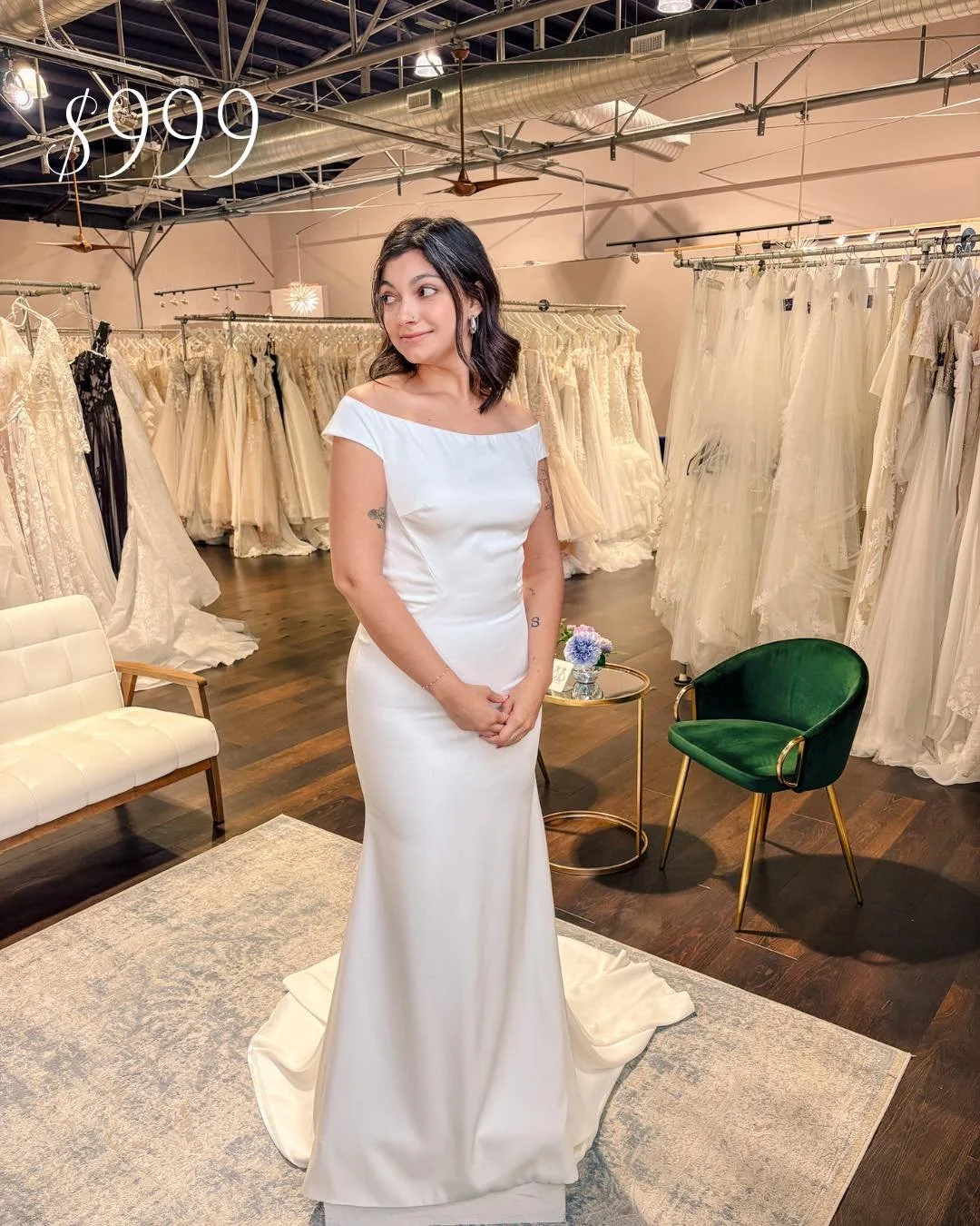 Simple. Timeless. Under $1,000.
Our sale gowns prove that effortless elegance never goes out of style. 🤍

#WeddingDressSale
#AffordableWeddingDress
#WeddingDressUnder1000
#BudgetBride
#BrideOnABudget
#SaleWeddingGown
#SimpleWeddingDress
#MinimalBrid