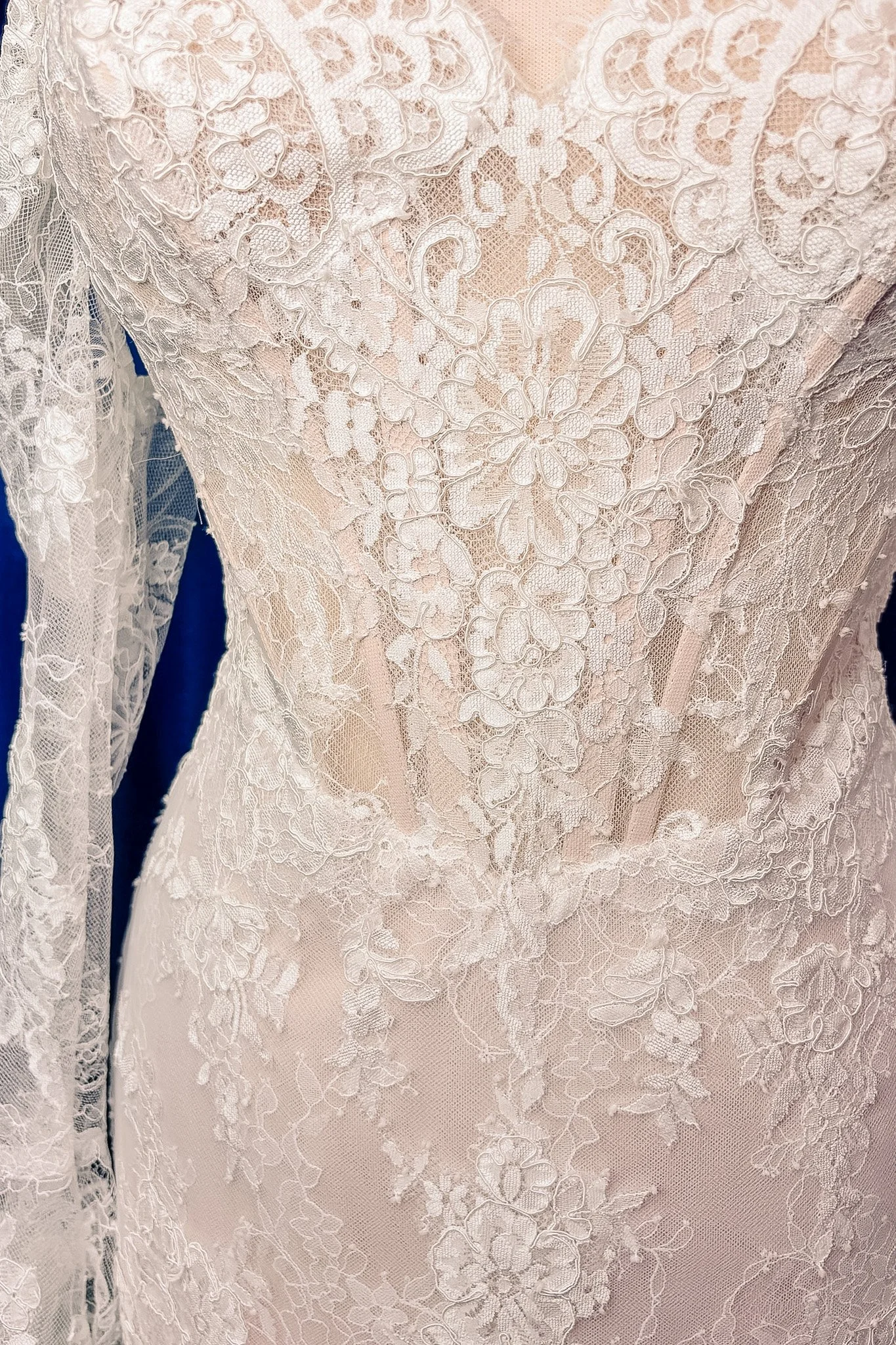 LONDONlace.jpg