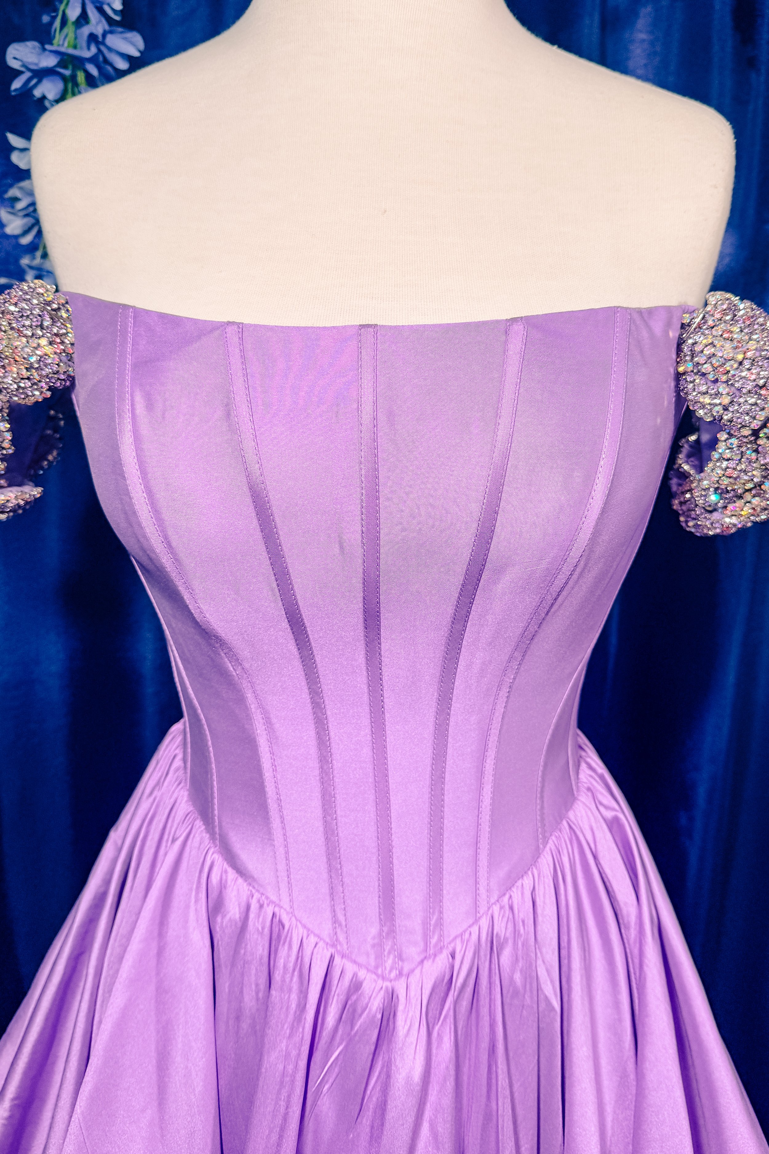 67091neckline.JPG