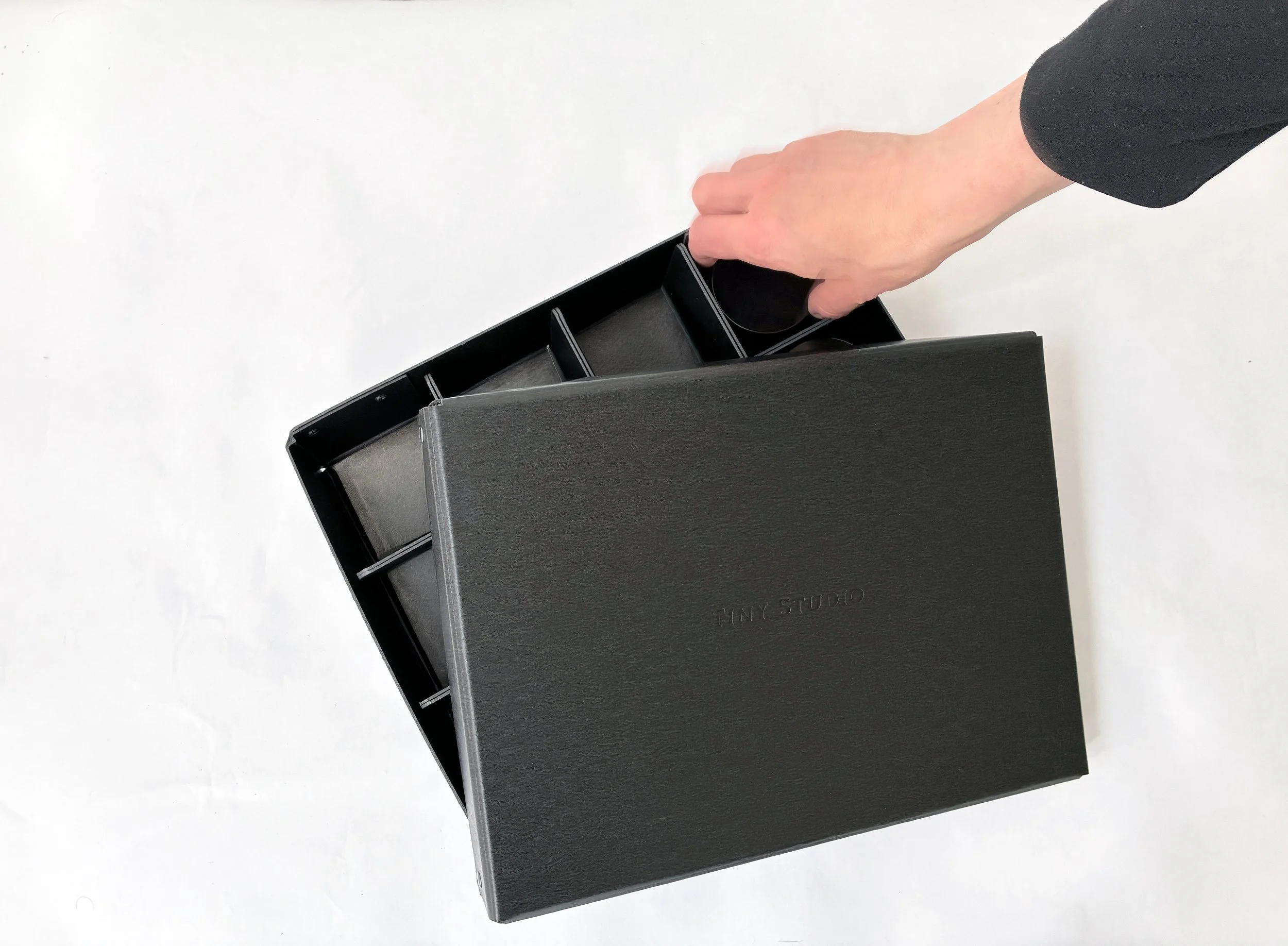 tinystudio_tray_lid_hand-2.jpg