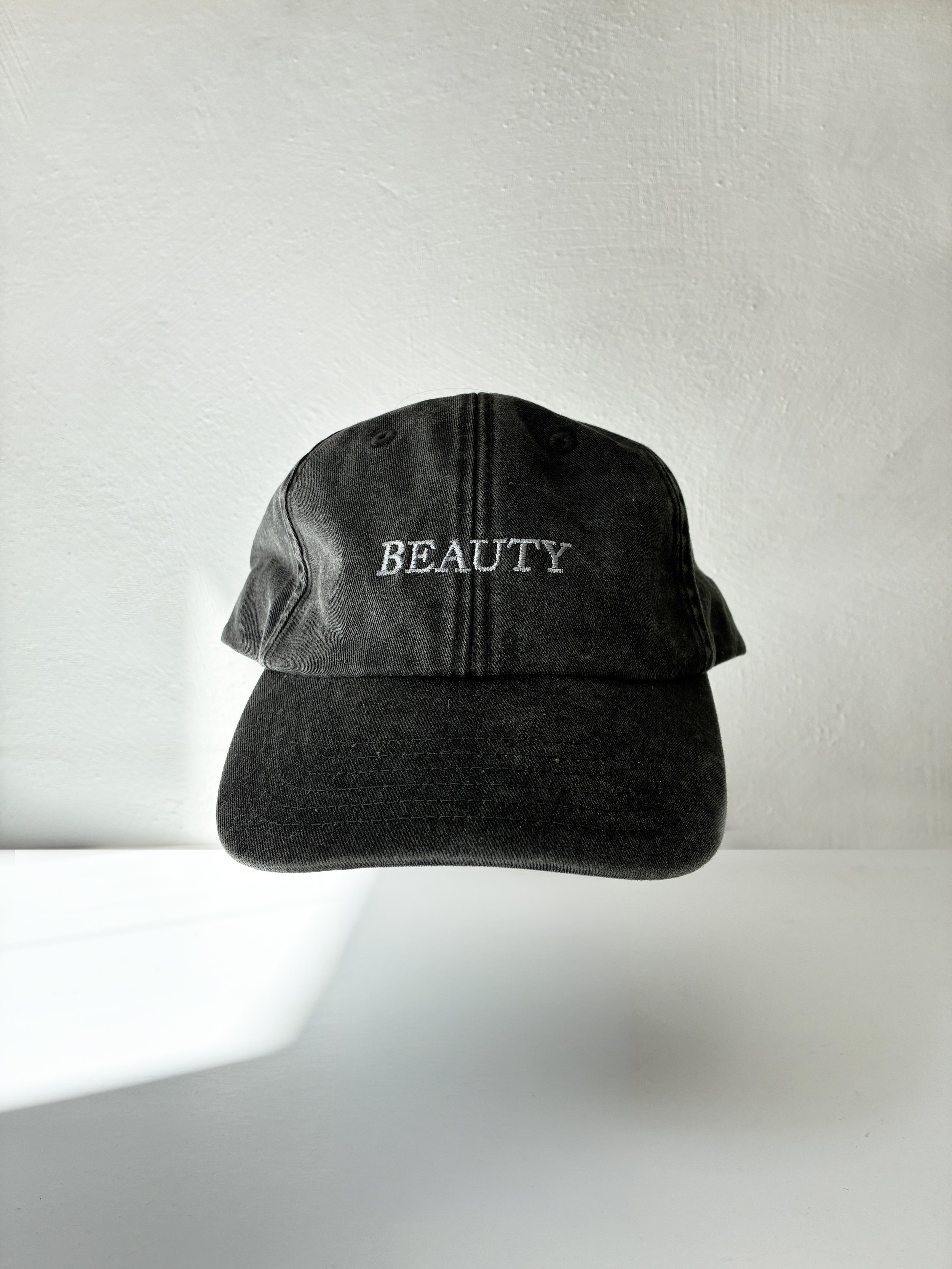 tinystudio_dadcap_beauty_front.jpg