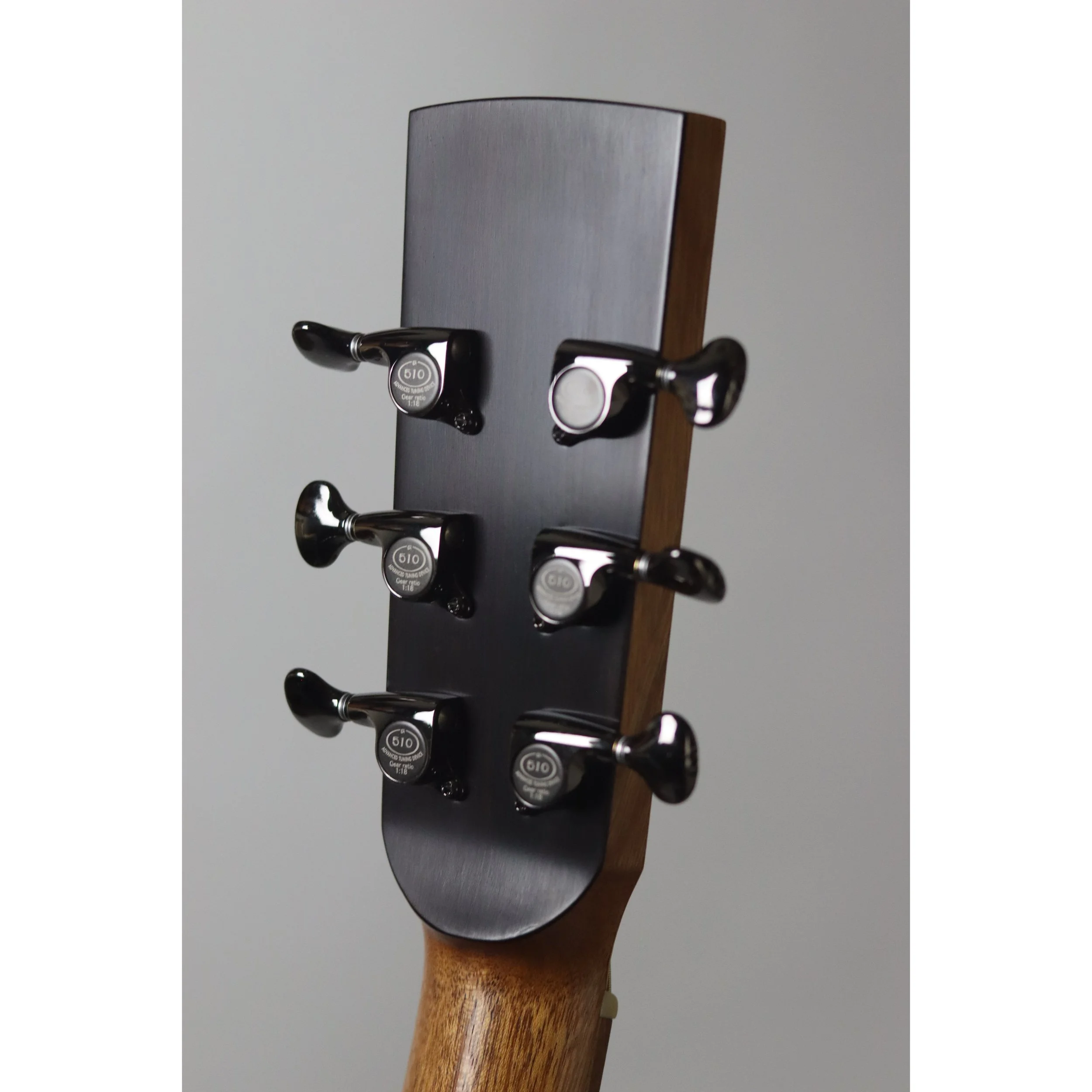 Geoffrey Yenson parlor guitar with old-growth redwood, Honduras rosewood, and curly koa