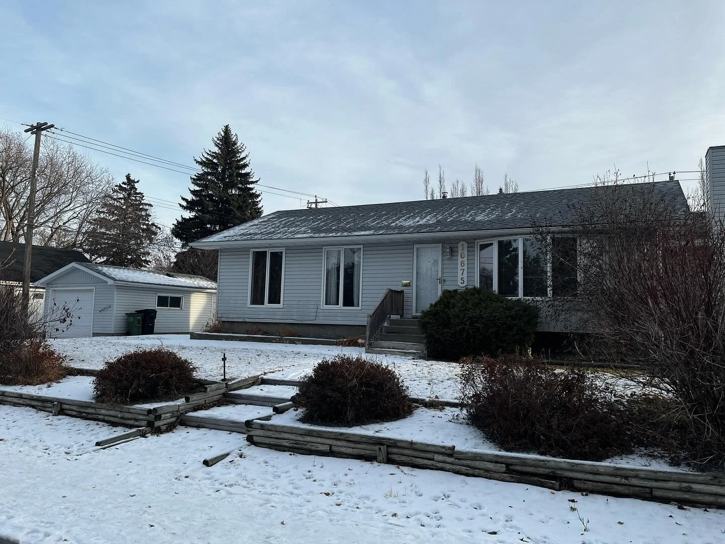 New project is underway in #Capilano #YEG ! Complete remodel on this spacious bungalow. Stay tuned!!