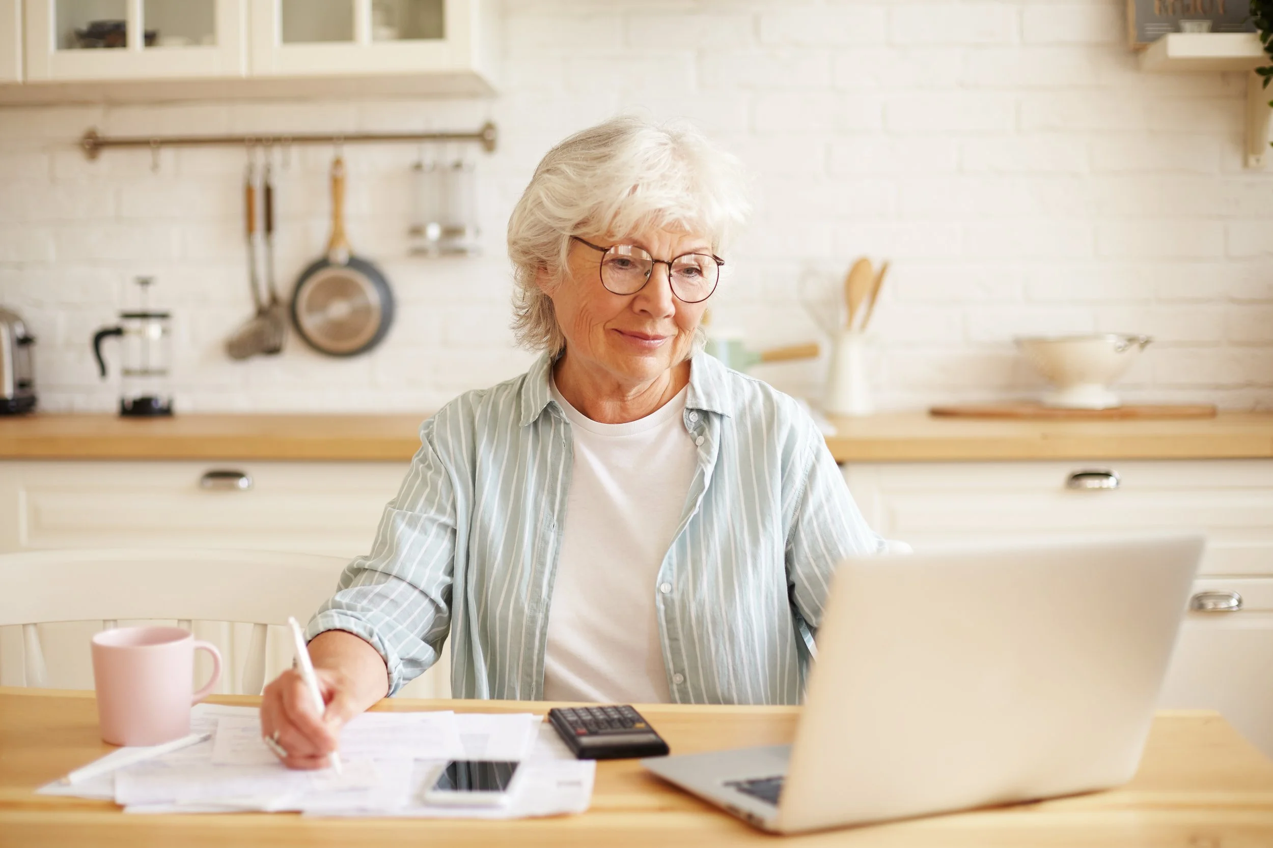 7 Essential Ways Rising Costs Impact Seniors and How Families Can Plan Ahead in Southwest Florida