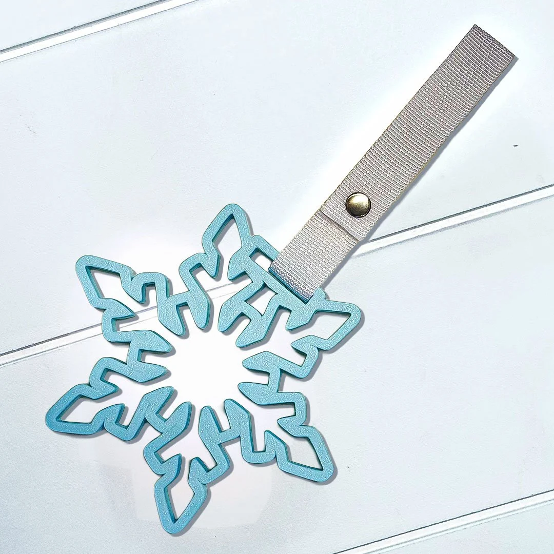 snowflakecharm_3.jpg
