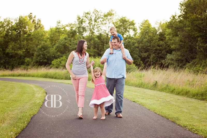 A Beautiful Family Session at Perry Farm Park in Bourbonnais