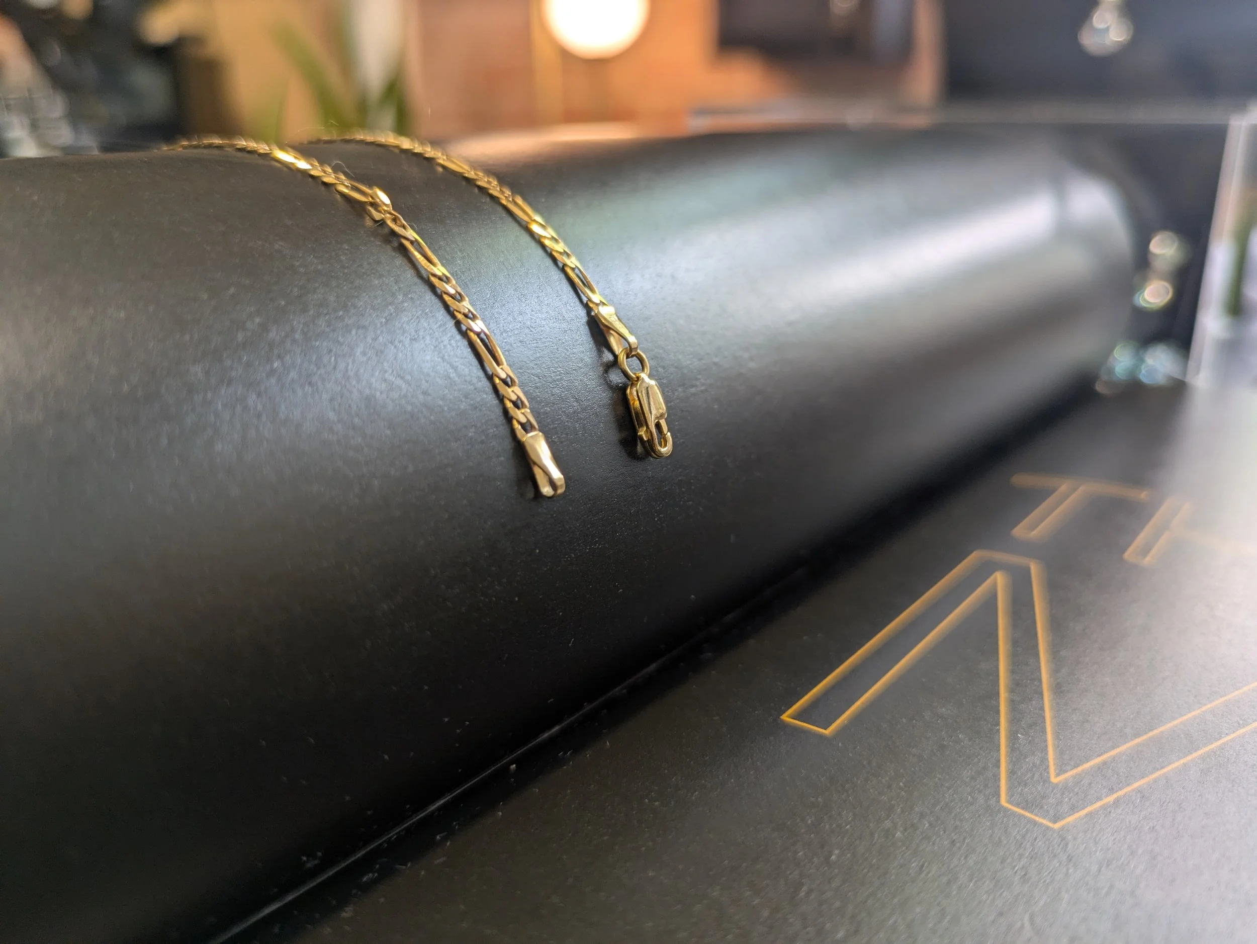 Gold 9ct Figaro ending clasp