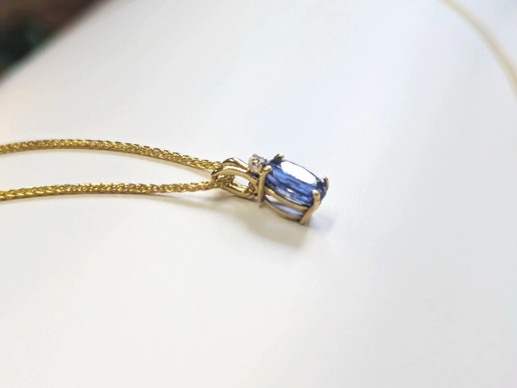 Tanzanite & Diamond Pendant in 18ct Yellow Gold