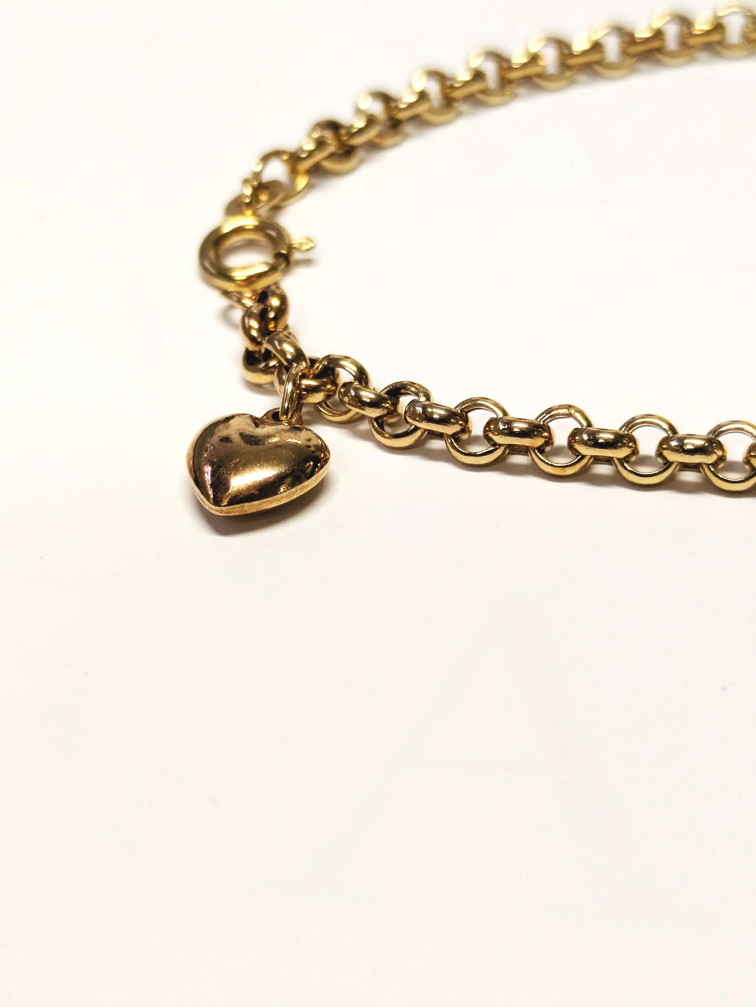9ct Yellow Gold Belcher & Drop  Heart Bead Bracelet