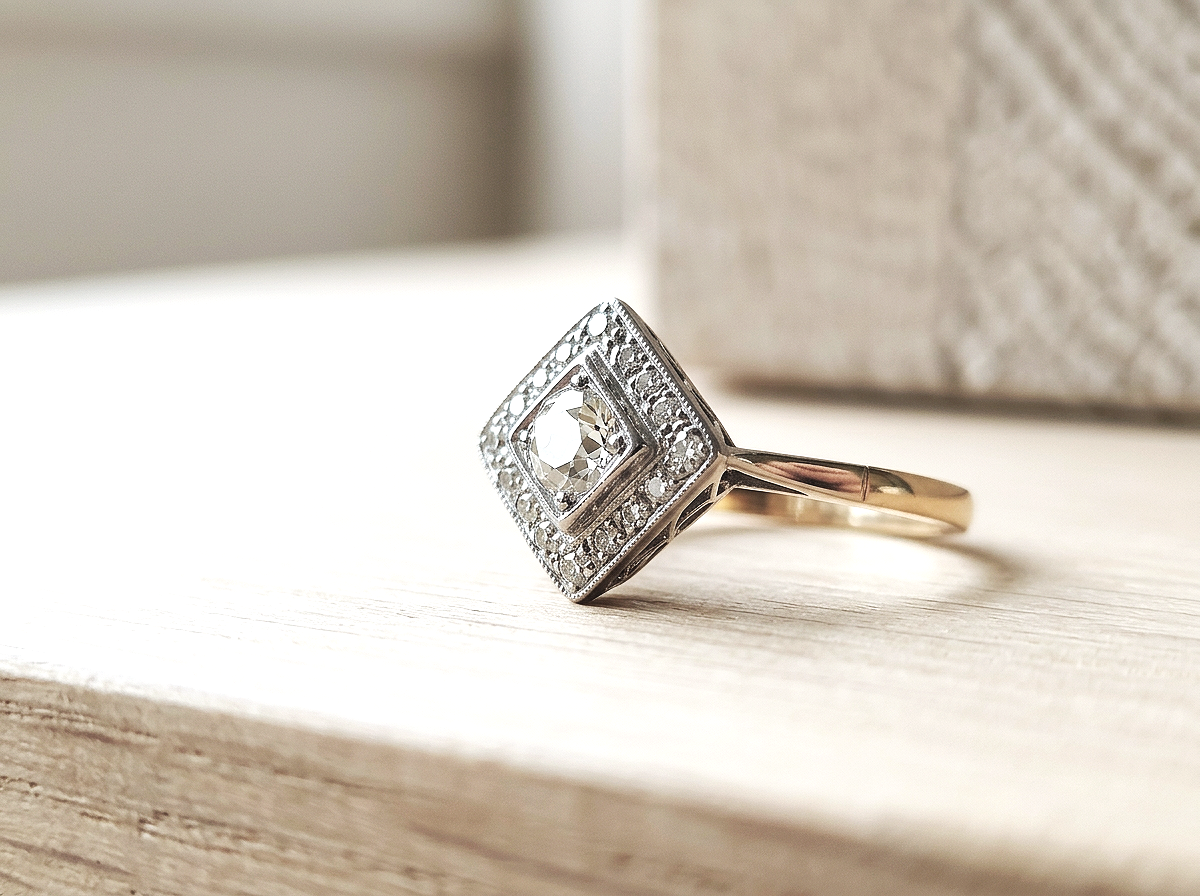 Rhombus Diamond Emgagement Ring