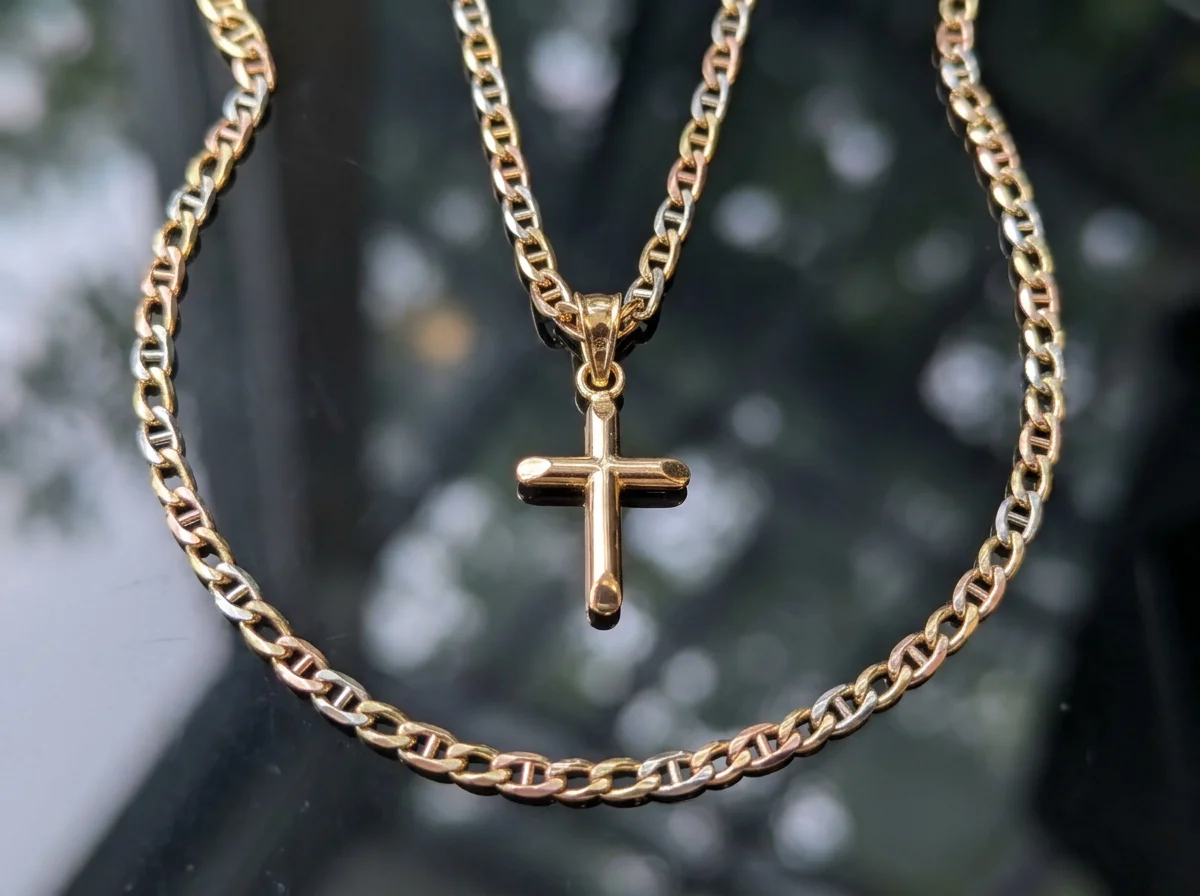 18ct Yellow Gold Cross Pendant