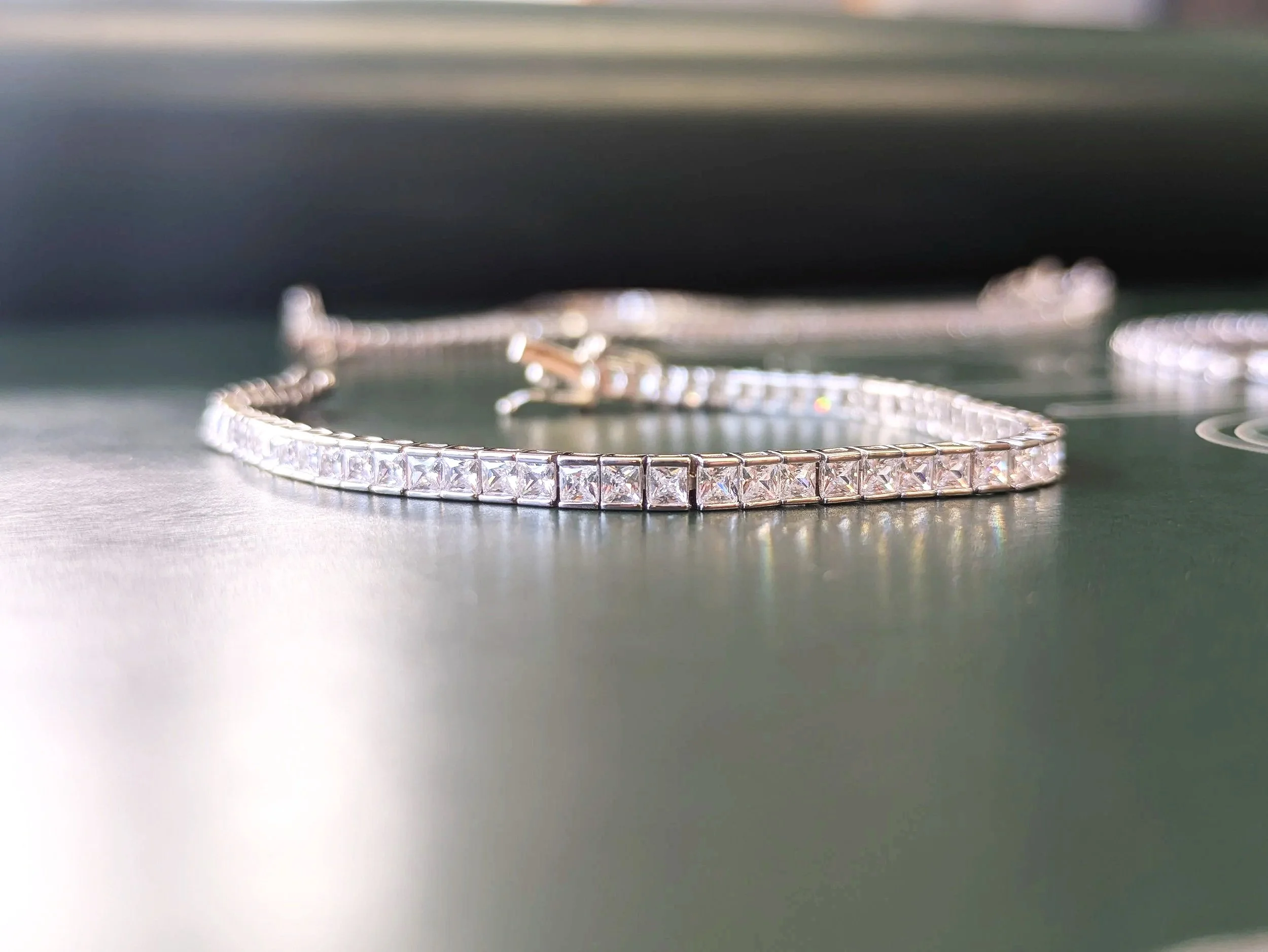 Bezel Tennis bracelet in silver