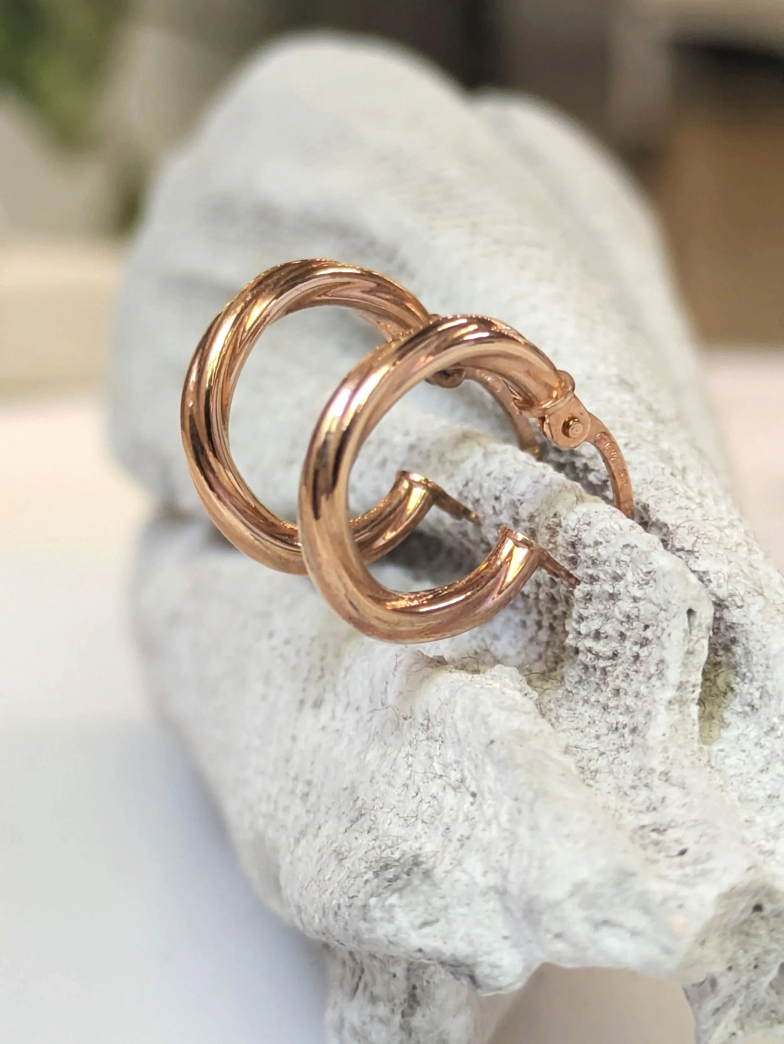 Rose Twist gold Hoops