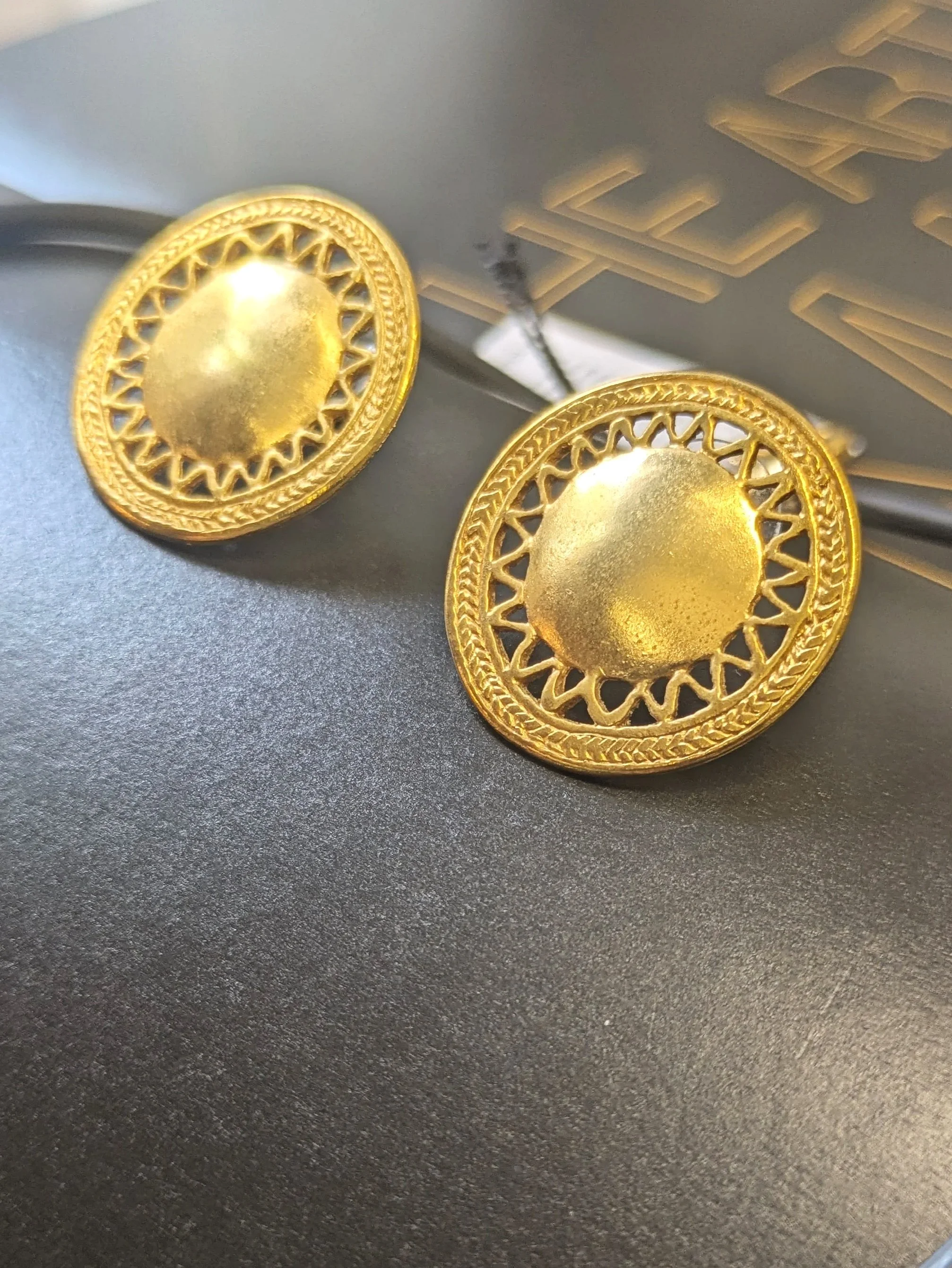 Muisca Pre-Colombino Round Studs