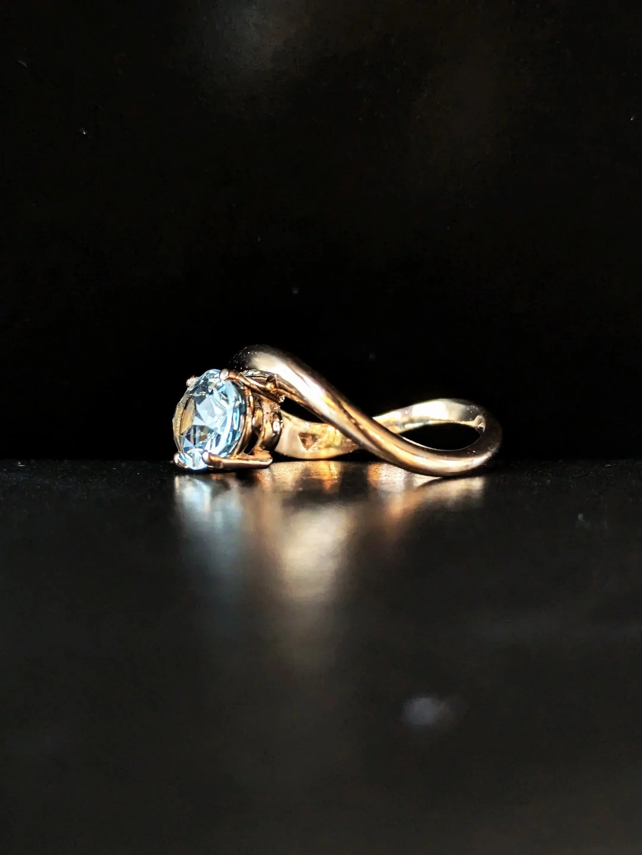 Oval Aquamarine Side Shape Wave Engagement Ring