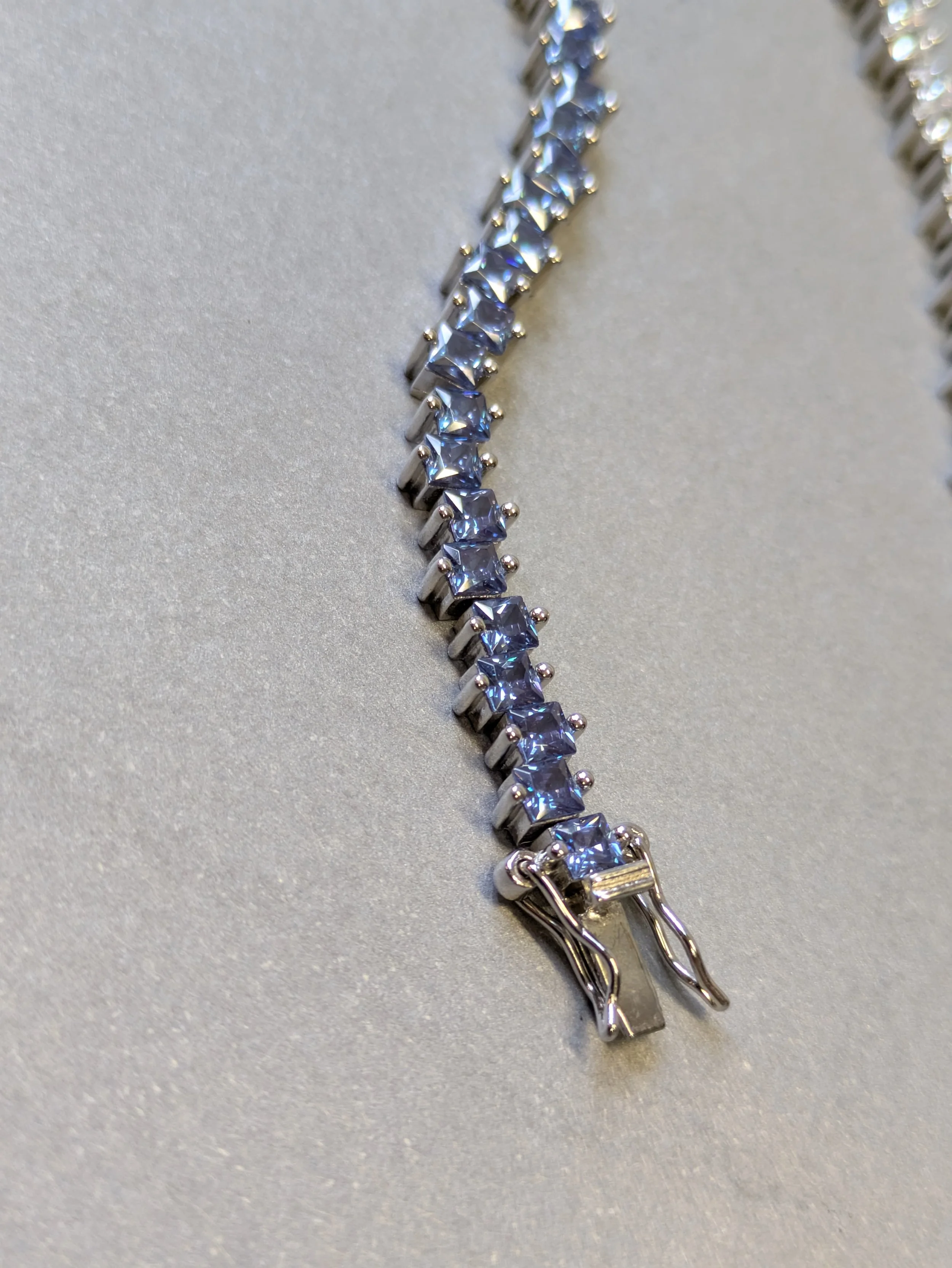 Safety silver rhodium brooch