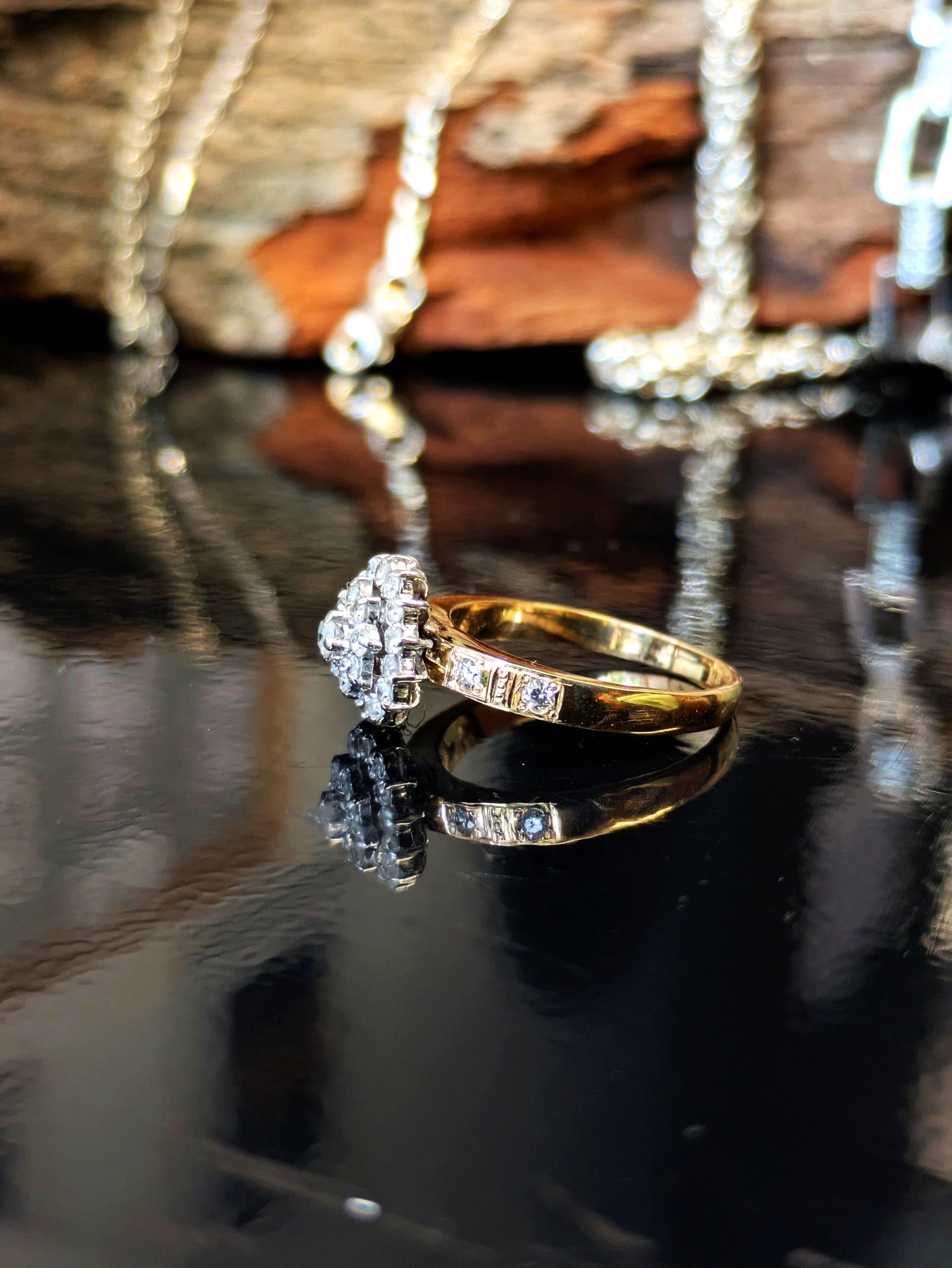 Diamond cluster ring side perspective