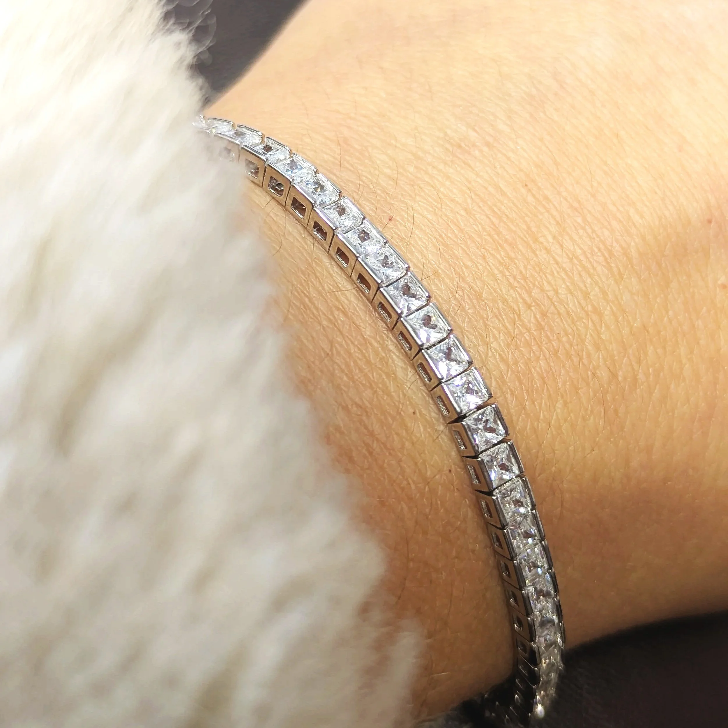 Classic Bezel Tennis bracelet in silver