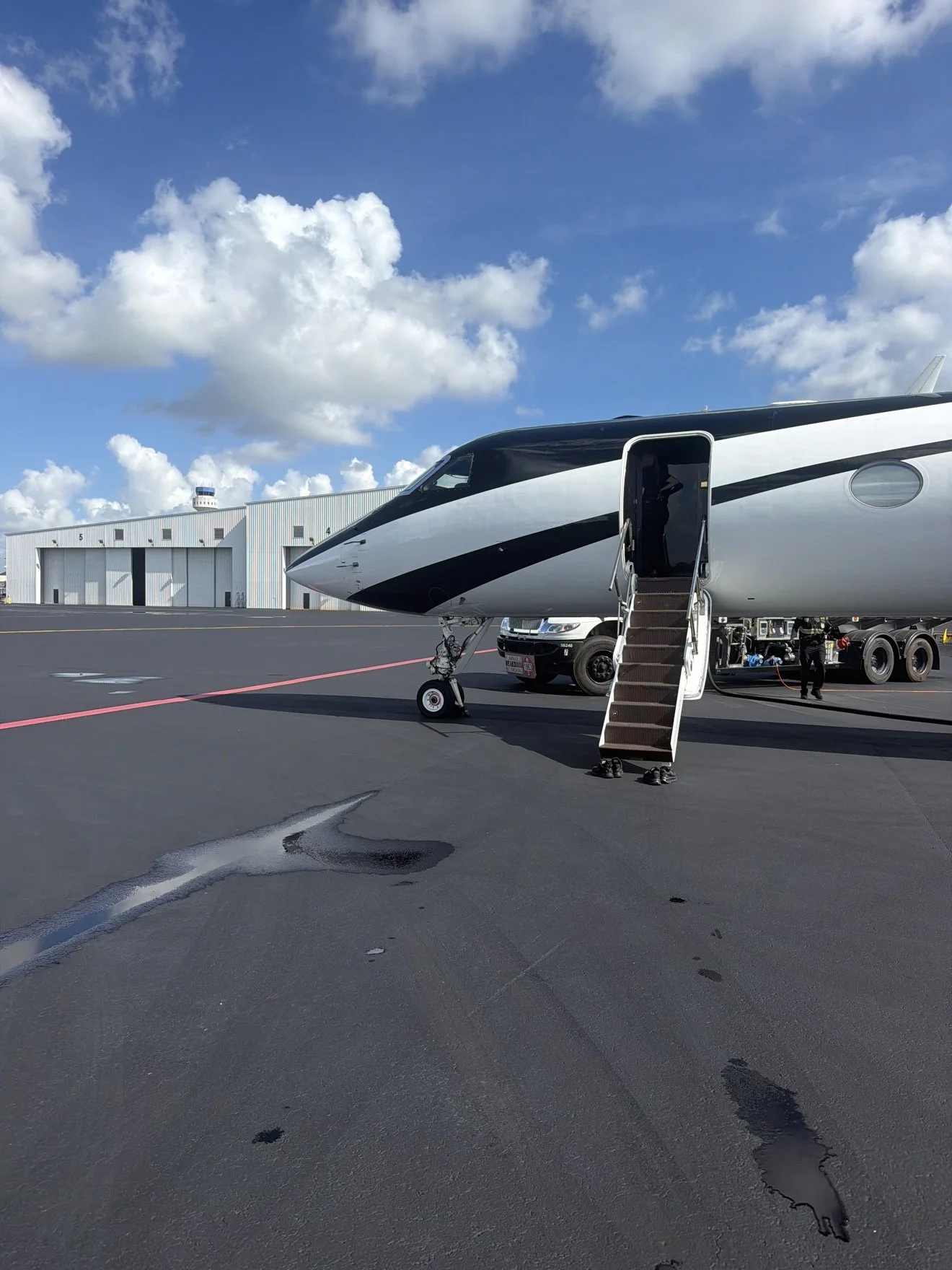 Peak Season Is 8 Weeks Out: What Private Charter Prices Do Next (Q4 2026 Market Intel)