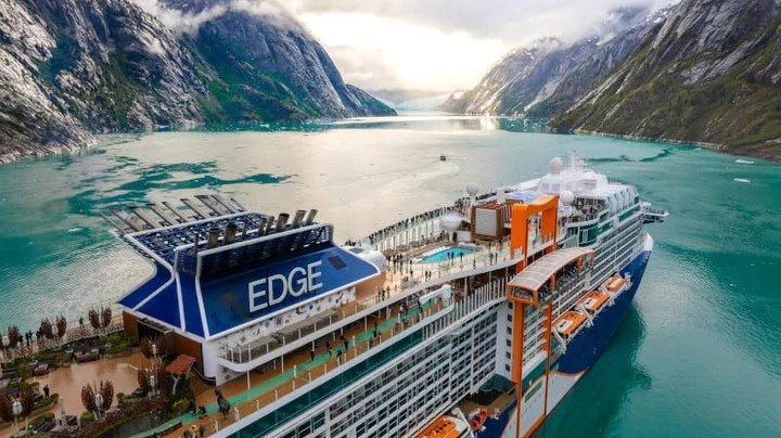 ❄️🗻 The perfect summer trip. Explore the breathtaking beauty of Alaska with Celebrity Cruises! From majestic glaciers to incredible wildlife, embark on an unforgettable Alaskan adventure. Secure your spot today!