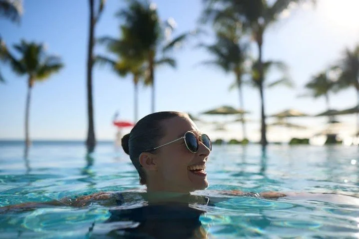 Short on time but craving paradise? Celebrity Cruises&rsquo; Short Caribbean sailings offer the perfect quick escape with beautiful stops like Bimini, Cozumel, and Nassau&mdash;all on stunning ships. 🛳️ 🌺 

Message me to book your quick and easy Ca