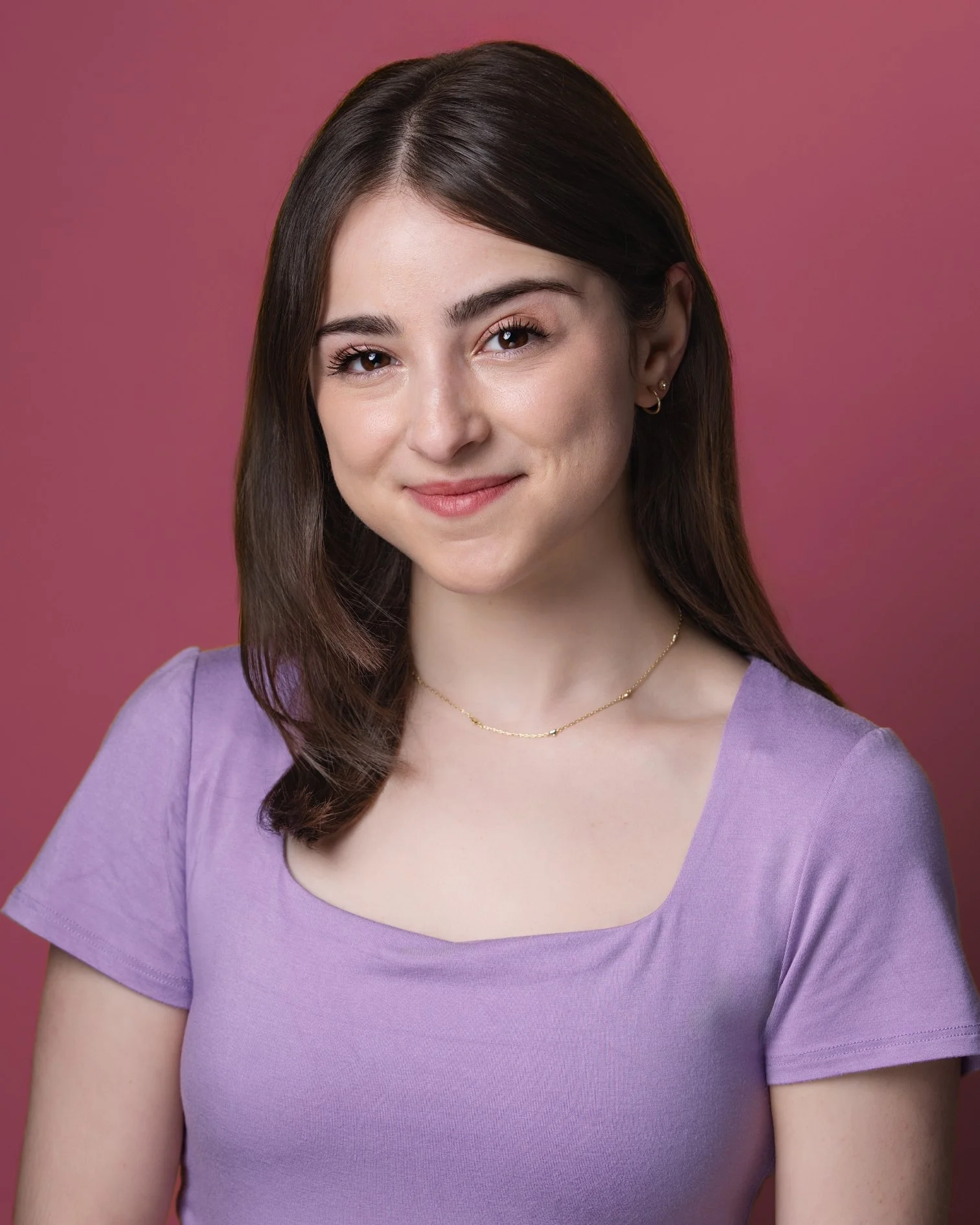 Ella Kahan - headshot