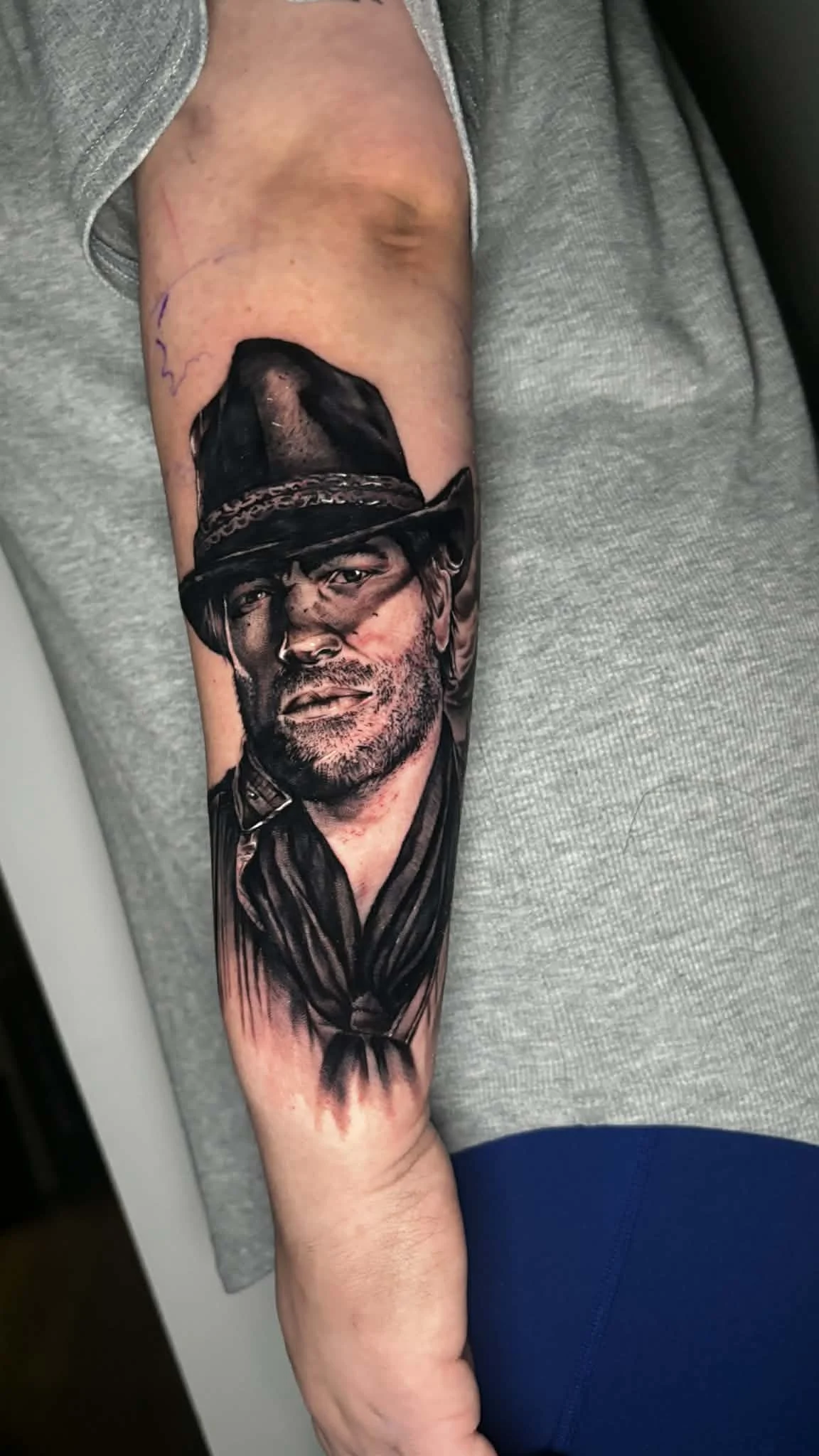 realistic black ad grey portrait by Bella Saskatoon Tantrix Body Art