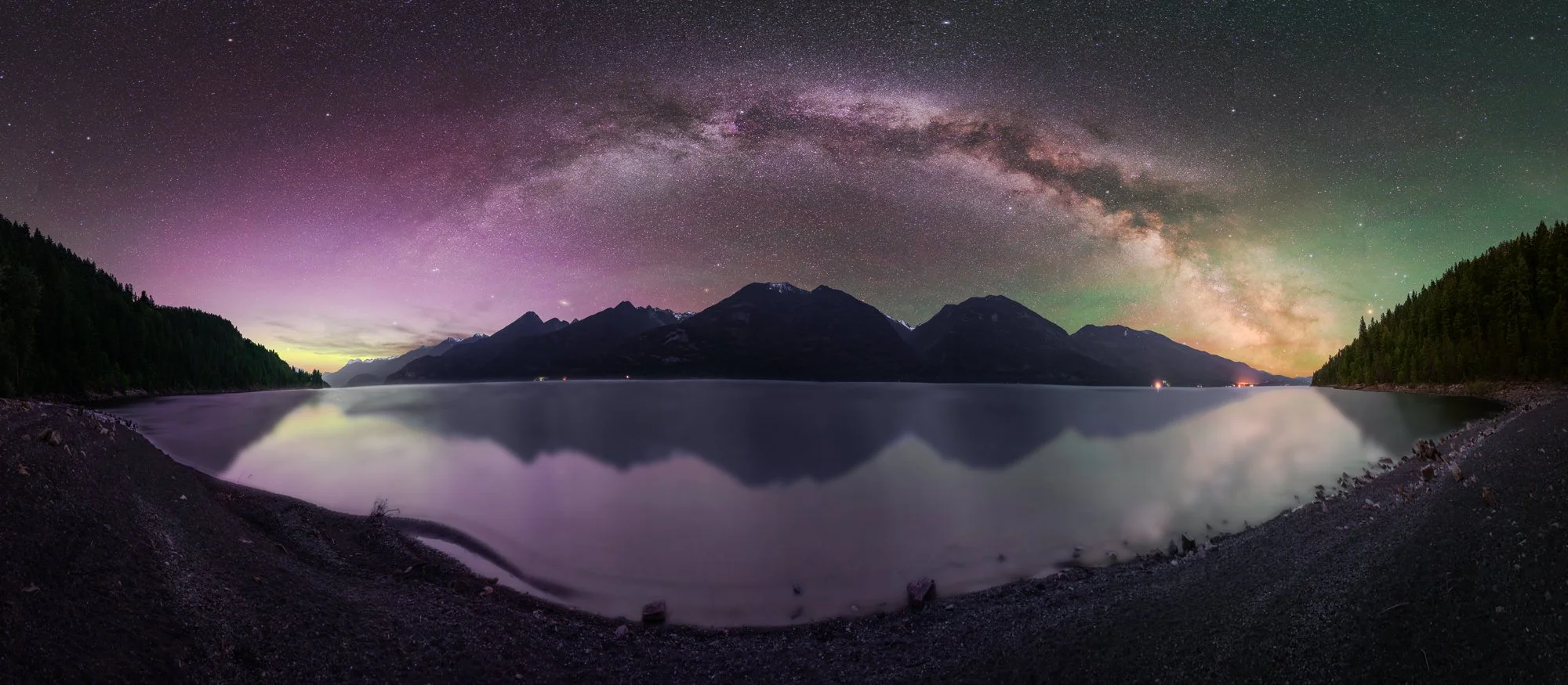 Spectacular milky Way full arch on a lake with aurora borealis on a lake in Canada - Samuele Quaranta