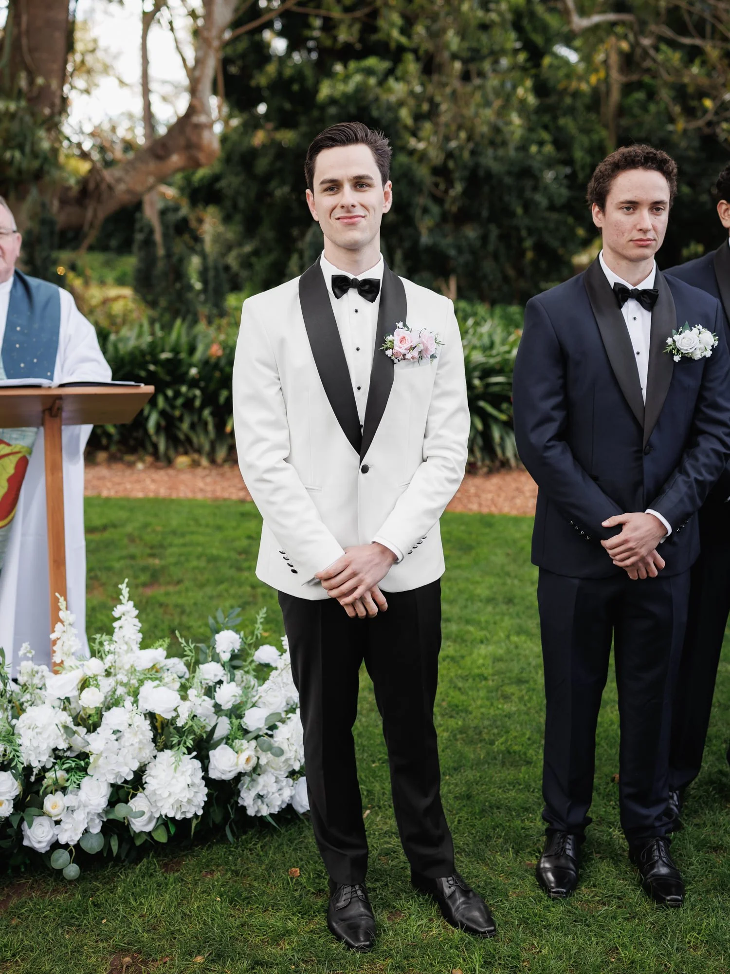  Charlie Lachlan Gabbinbar Wedding Nikolas David-7.jpg