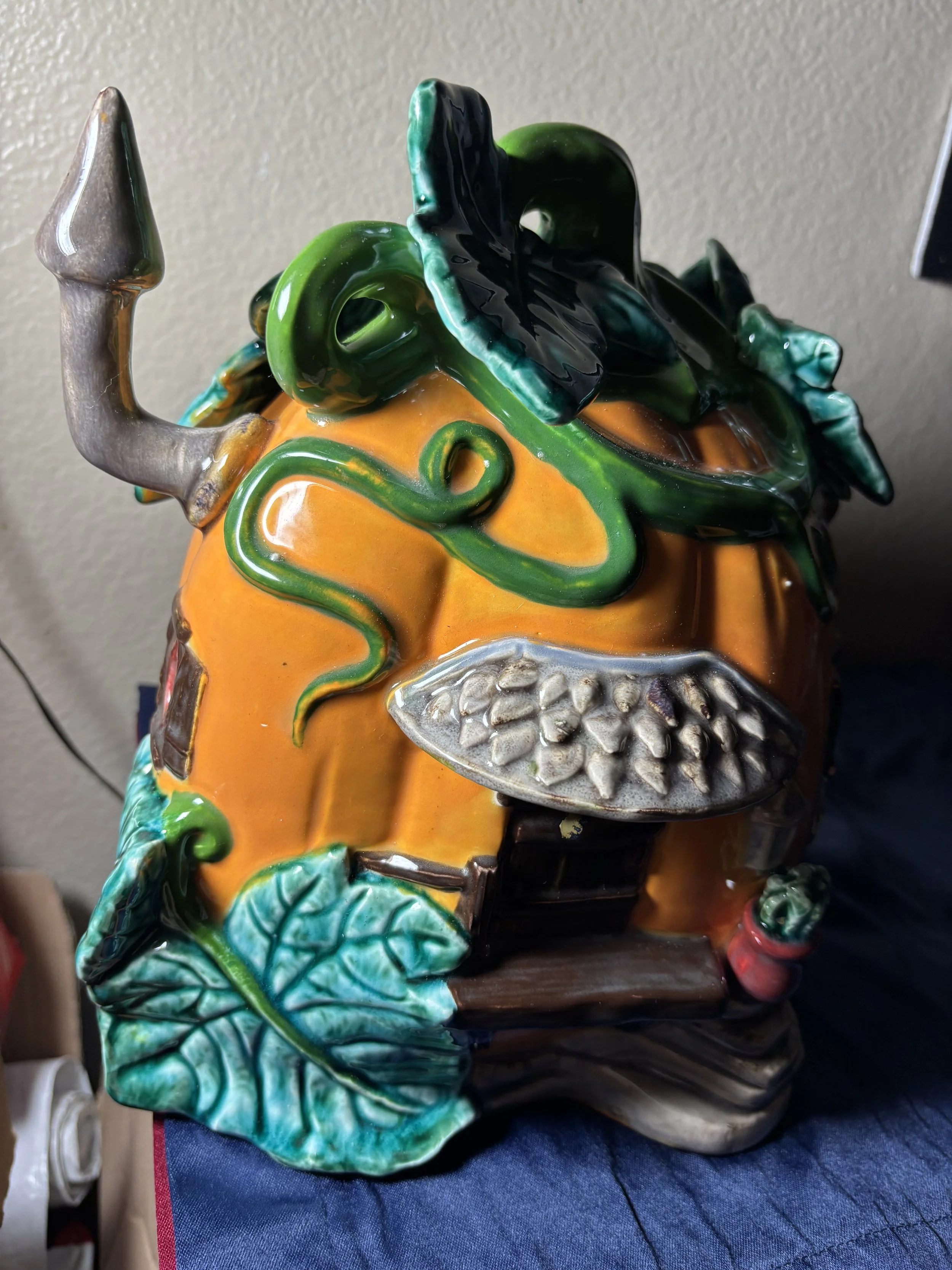 2024 - TreeHouse Pumpkin candle Holder (2).jpeg