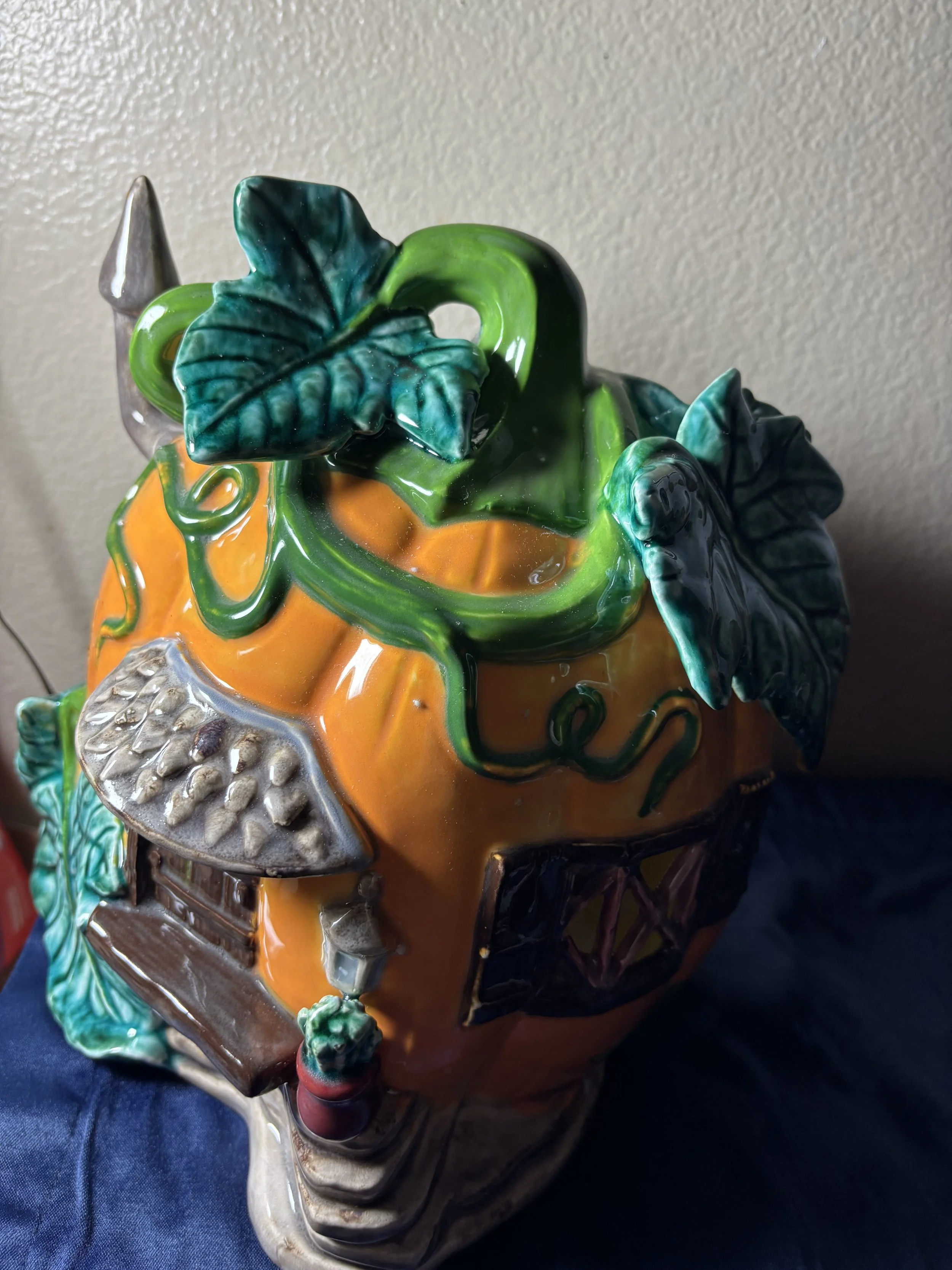 2024 - TreeHouse Pumpkin candle Holder (1).jpeg