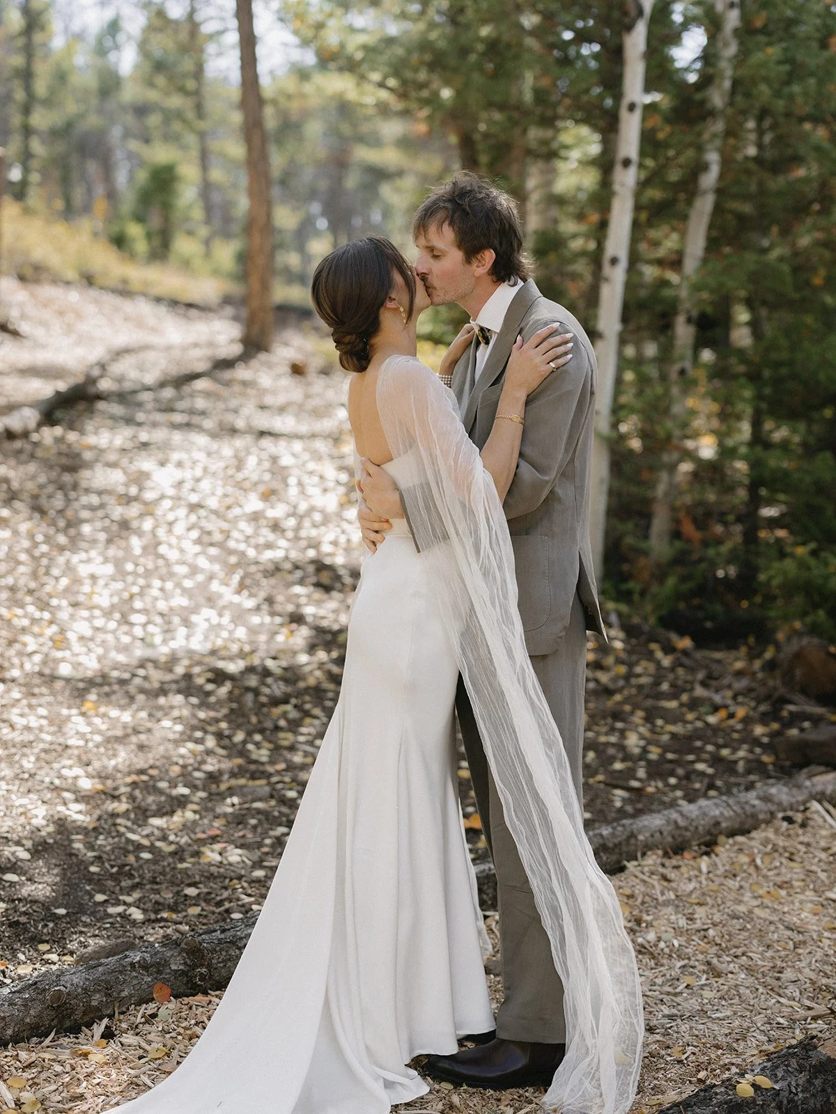C-L-Sneak-Peeks-Jo-McGowan-Weddings-0029_websize.jpeg