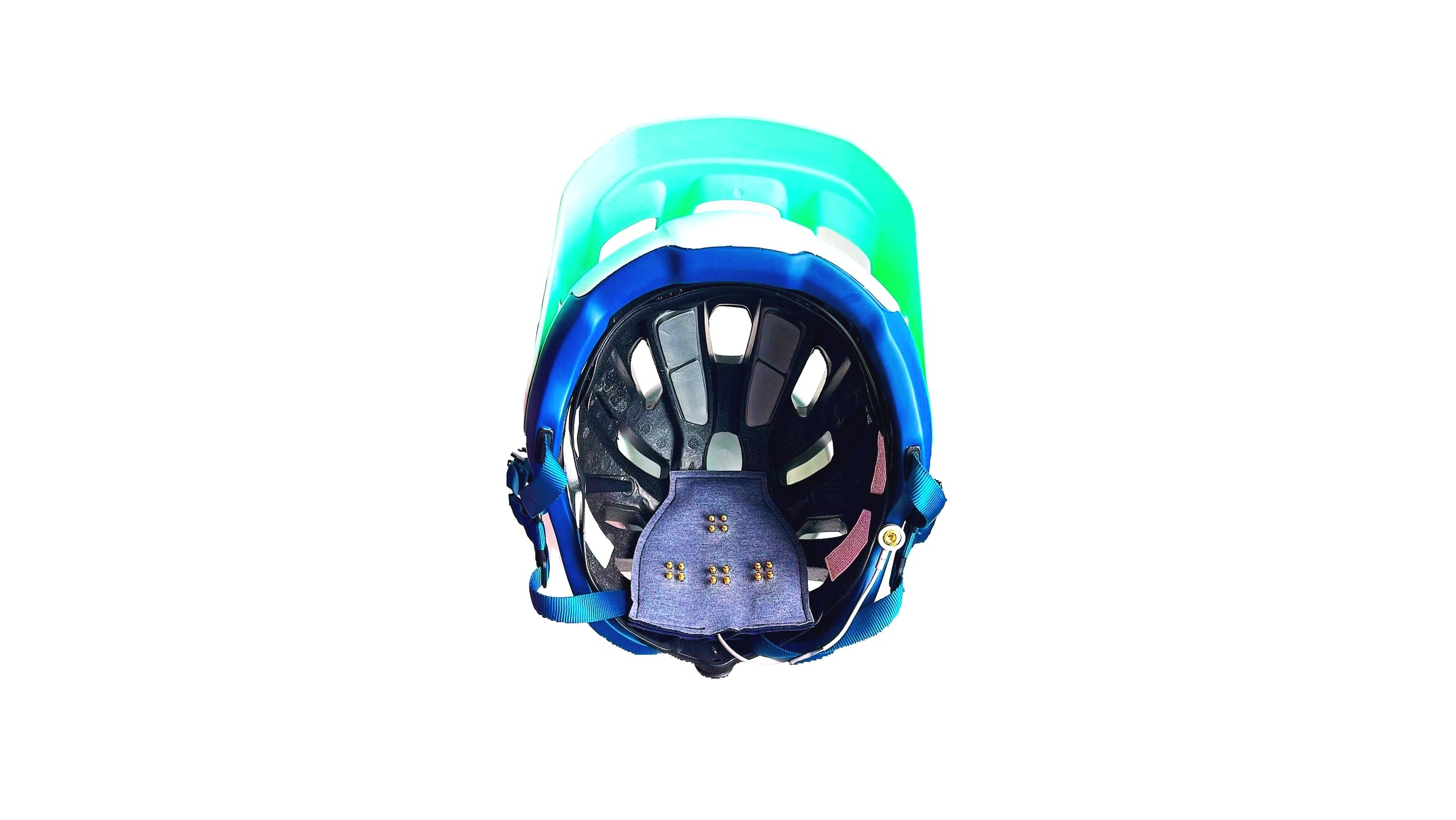 Device+in+Helmet+-+White+Border.jpg