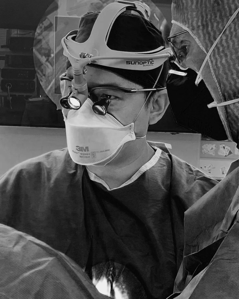 El Dr. Stanley Liu con su mentor de cirugía del sueño, el Dr. Robert Riley