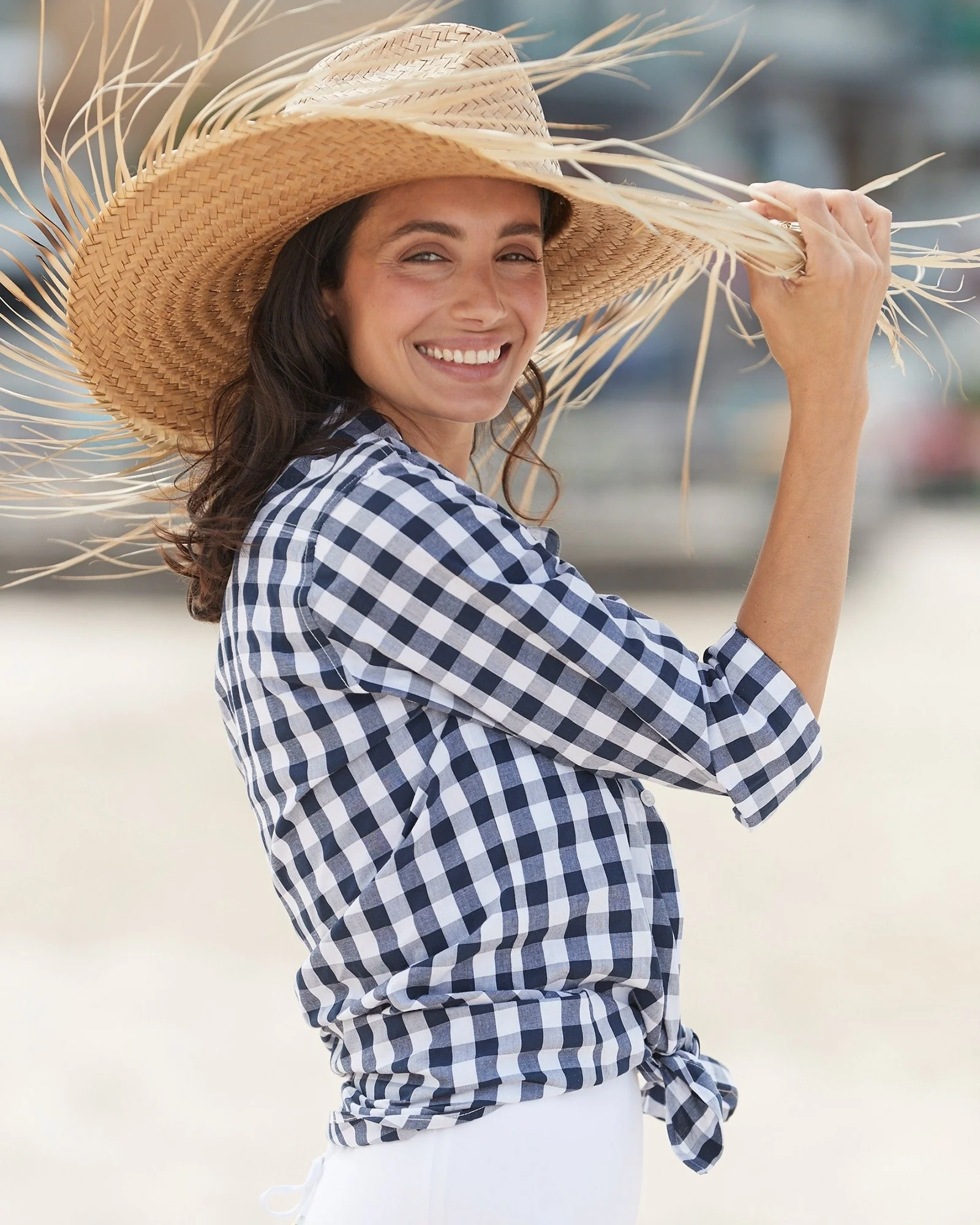 1 0 ✨ In 2016 we had our first collaboration. Launching the Franklin Gingham Shirt for @georgieabay and the The Grace Tales 
We shot the shirt around Bondi with @julieadamsphotographer and the lovely (inside &amp; out) @natdecorte 
Nat has continued 