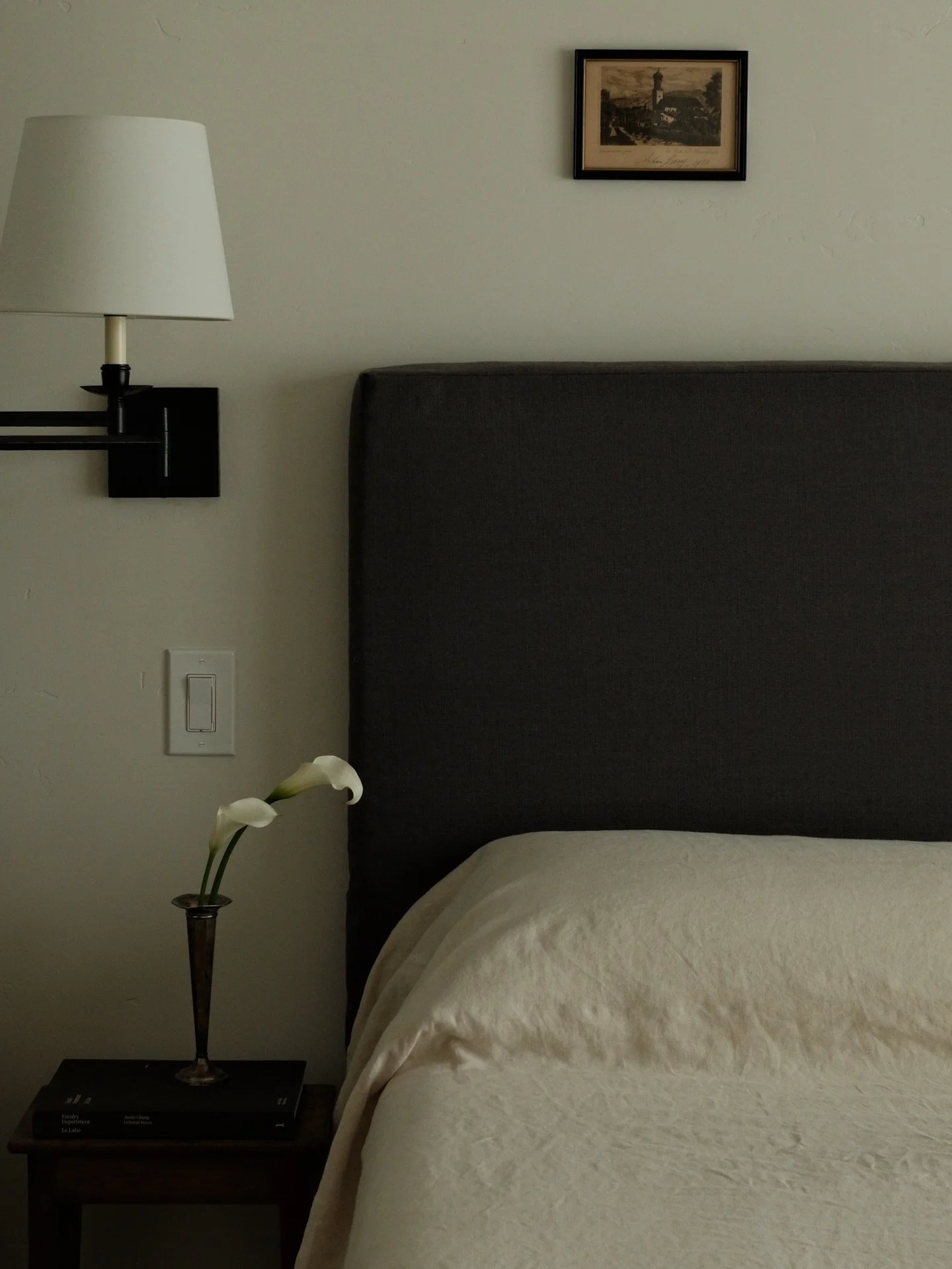 A primary bedroom designed to exhale. Soft layers, earthy tones, nothing loud - just grounded, intentional calm. #aduwithaview