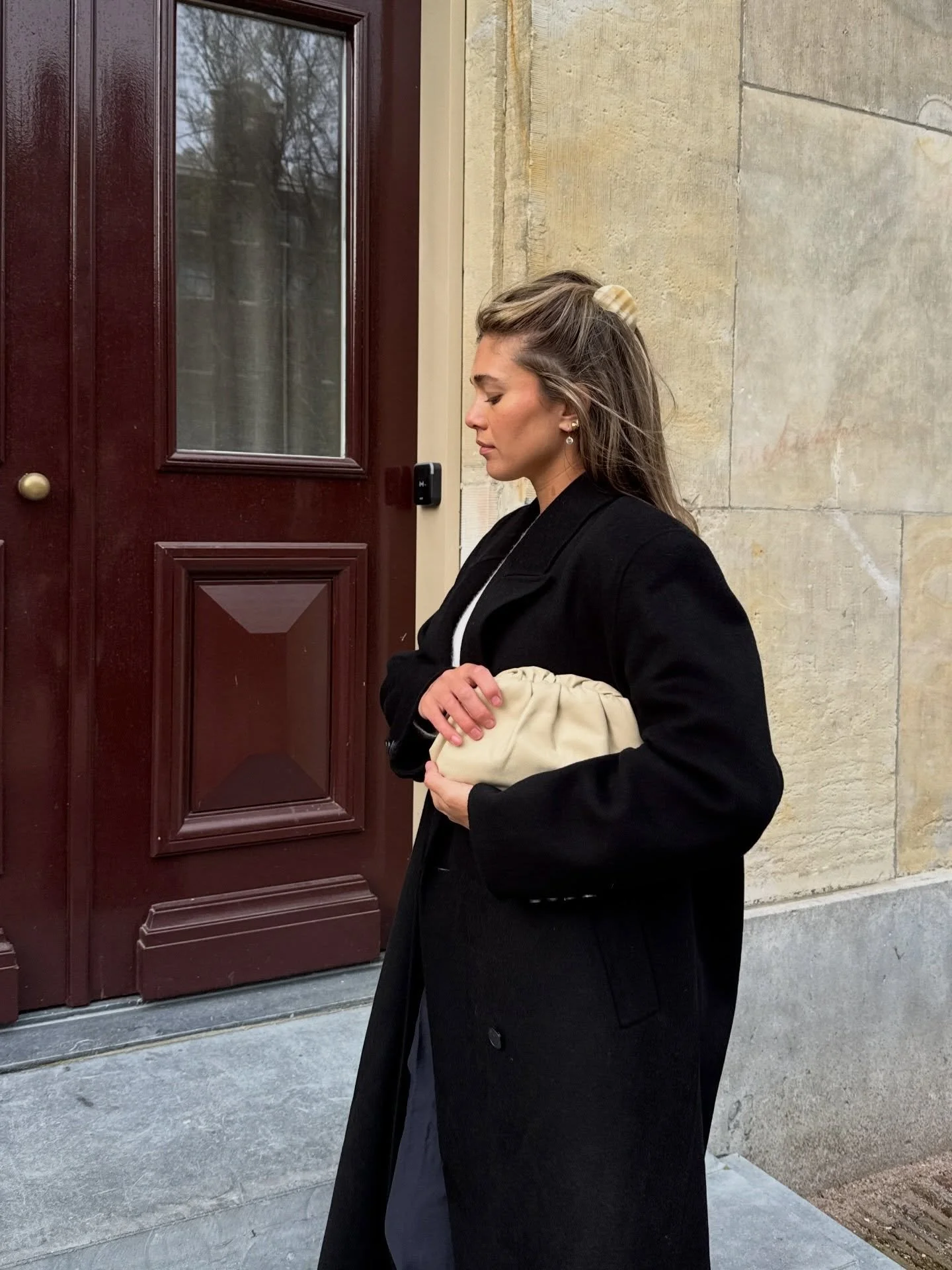 Fridays in Amsterdam.. Absorbing the rhythm of a city that balances tradition and modernity, taking notes of how and where materials are used, collecting colors and inspiration at every turn. From canals to caf&eacute;s, the city reminds me that desi