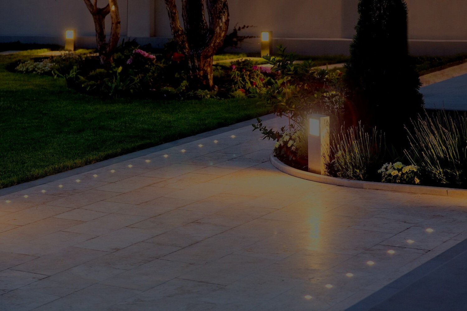 Commercial Outdoor Lighting in Union, IL | Daybreaker Landscapes