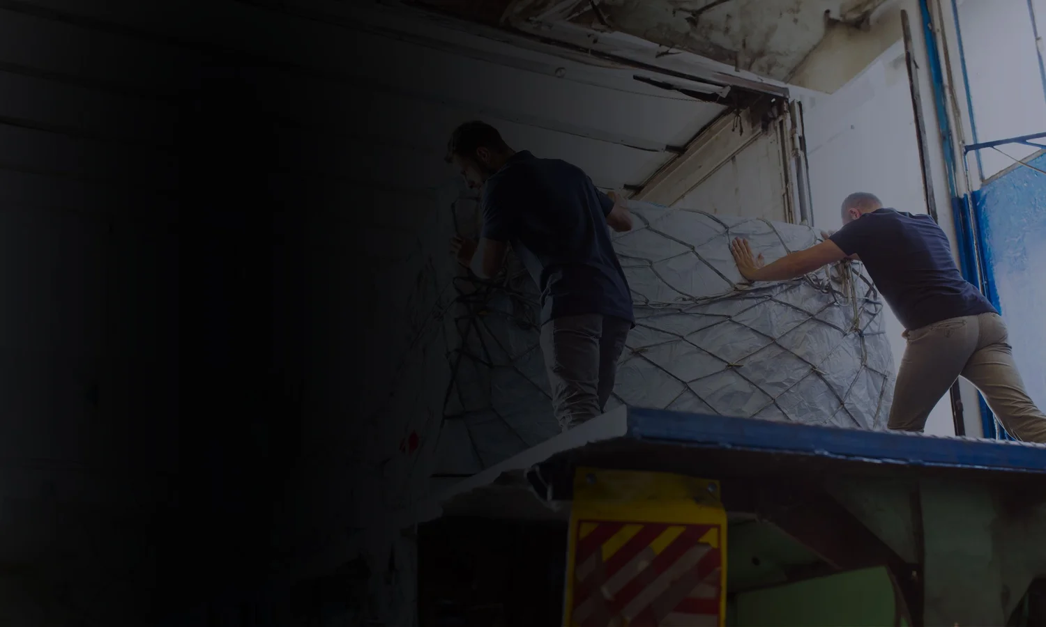 Efficient Overhead Loading Solutions | Hexagon Freight Services ...