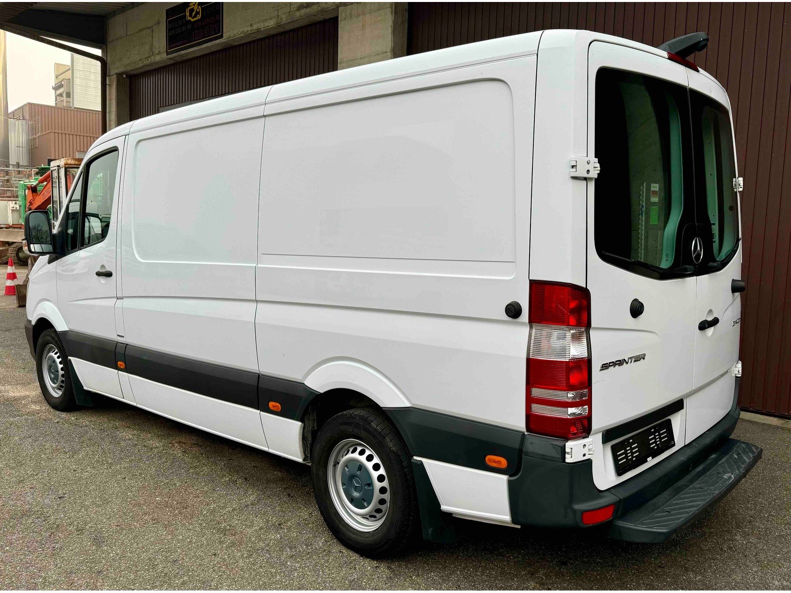 MERCEDES-BENZ SPRINTER 314BCDI 3.jpeg