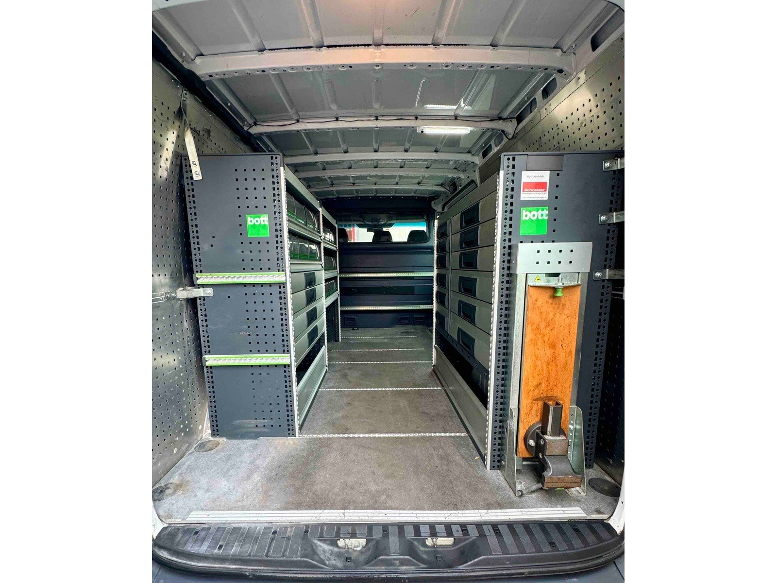 MERCEDES-BENZ SPRINTER 314BCDI 9.jpeg