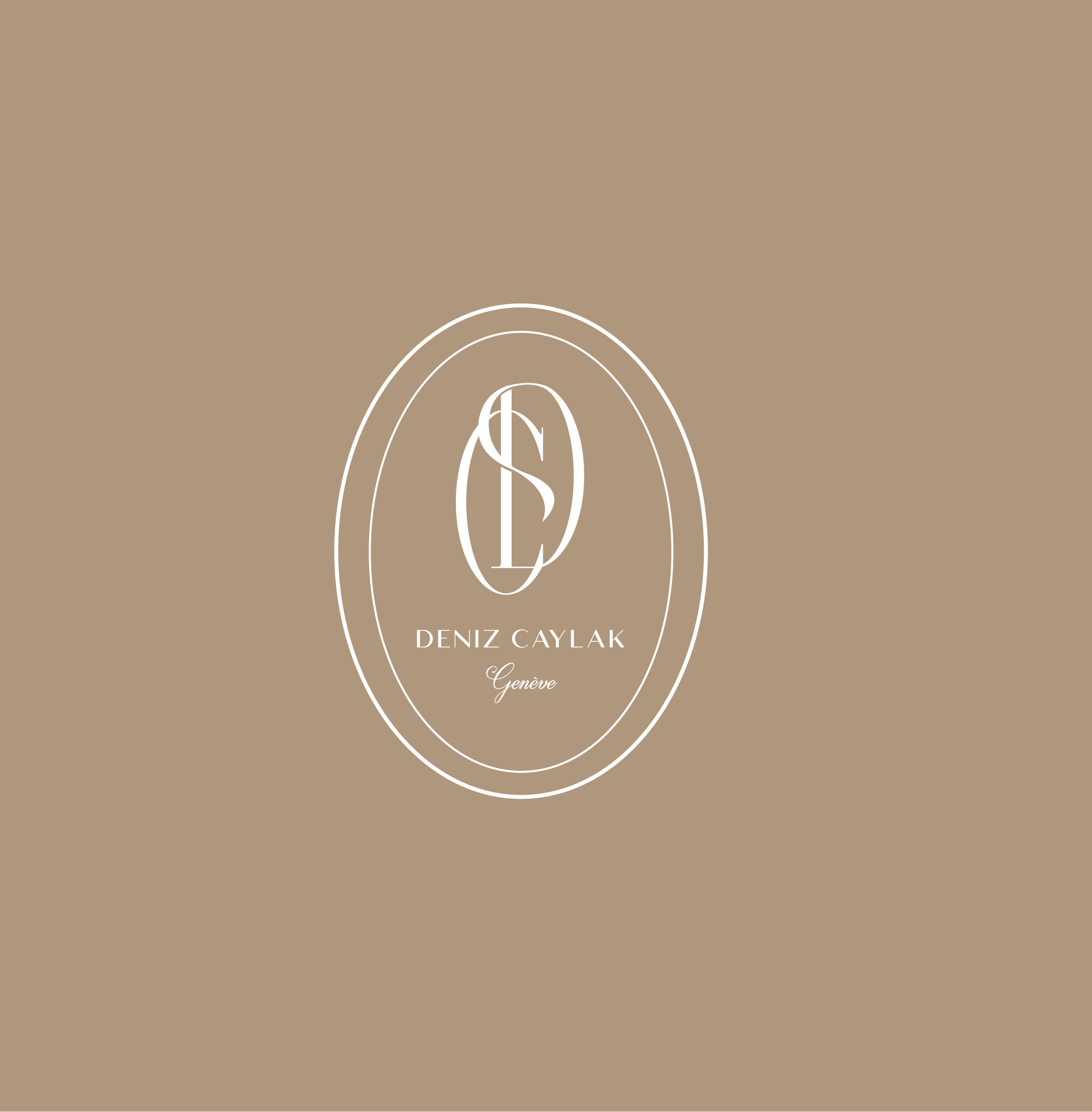 Logo beige avec un monogramme blanc ampersand et les mots "Deniz Caylak Genève".