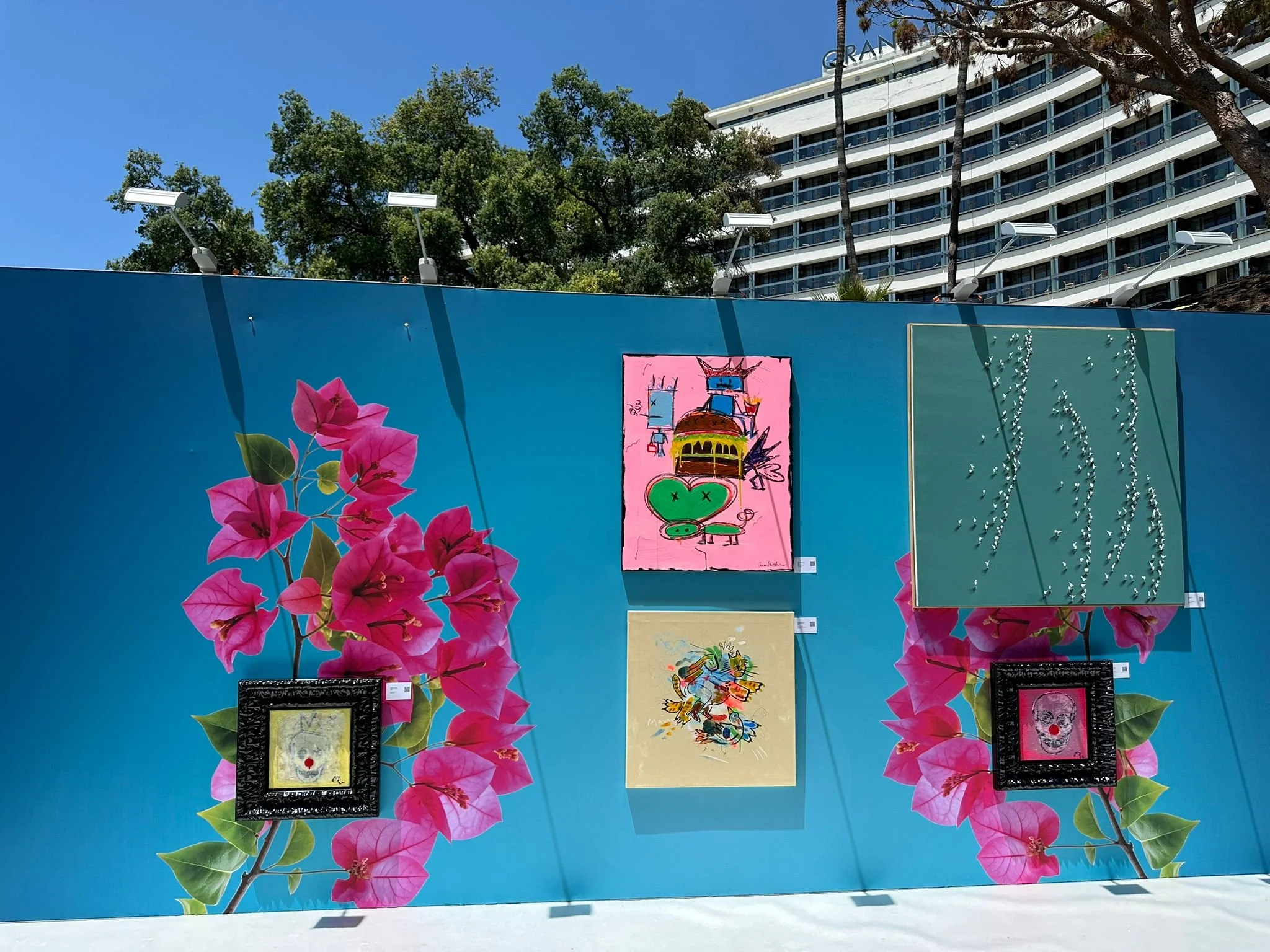 action wall global gift 3.jpg