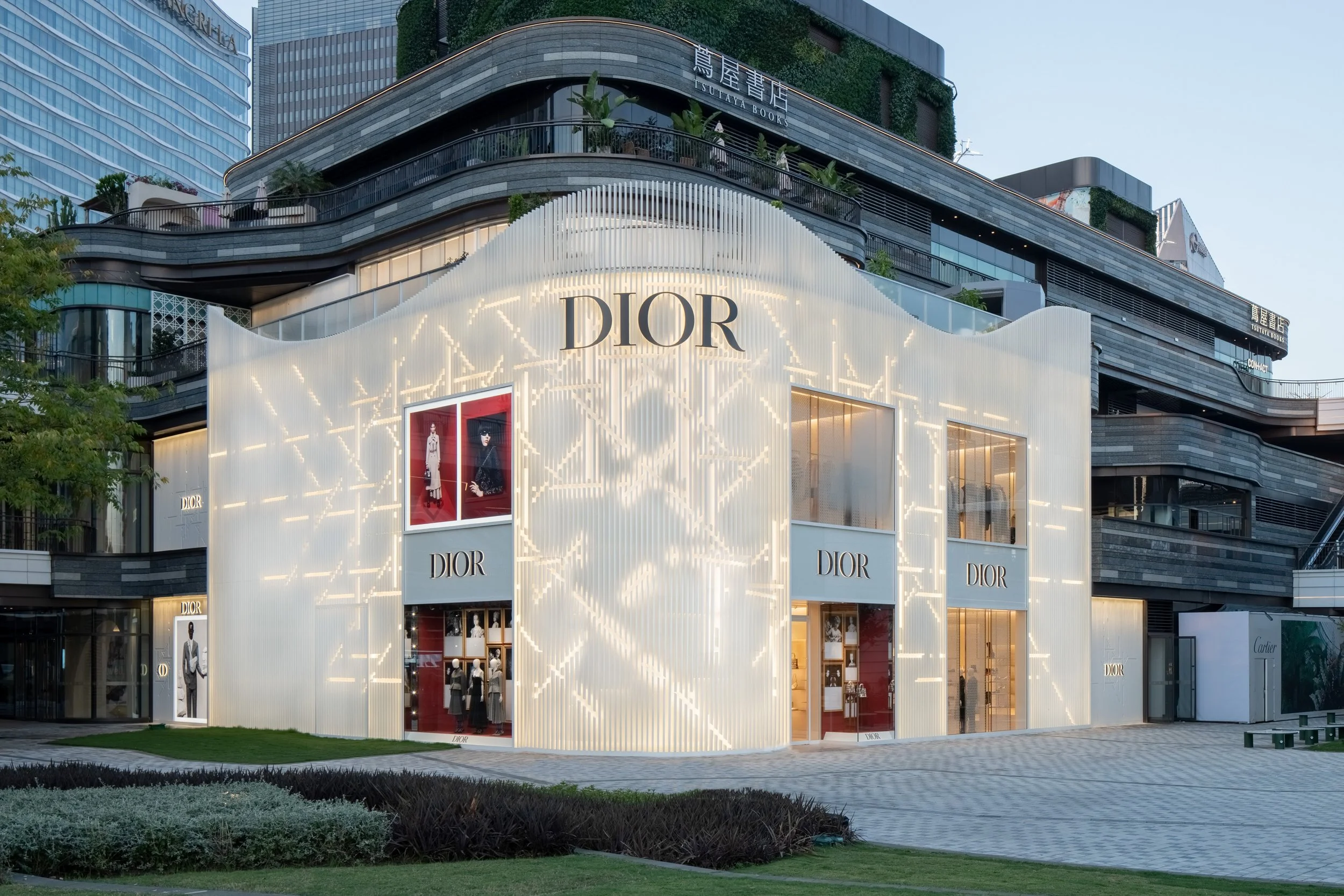 Dior-Shanghai-QT-final2-.jpg
